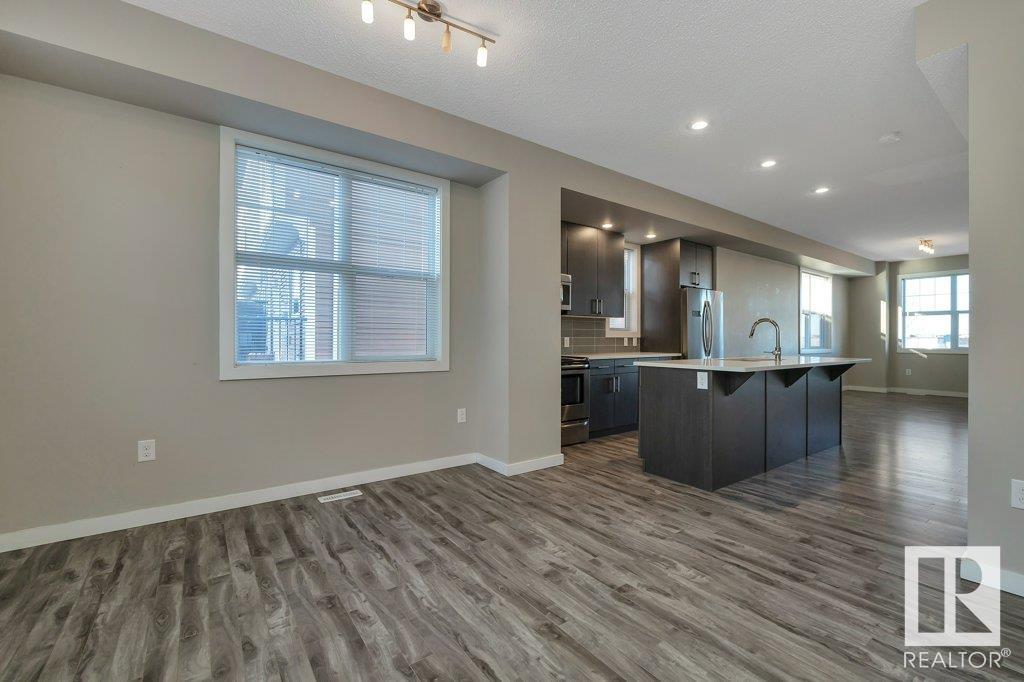 17 2803 JAMES MOWATT Trail SW