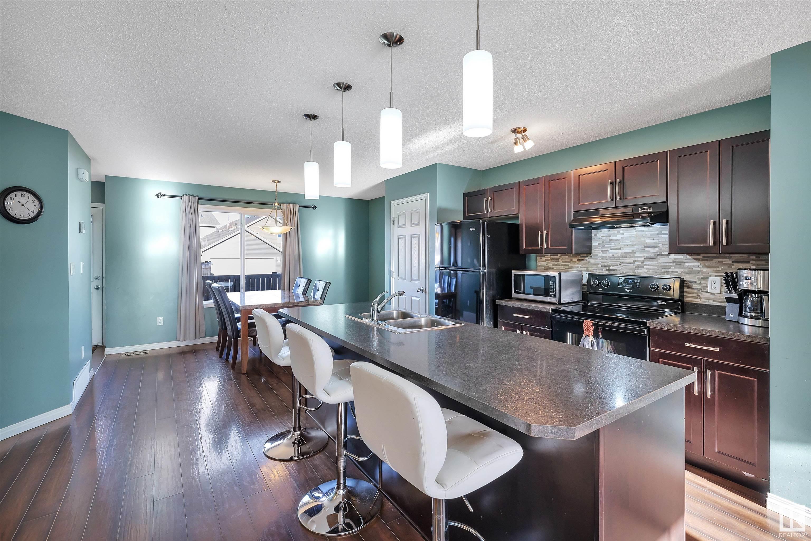 5671 CRABAPPLE Way