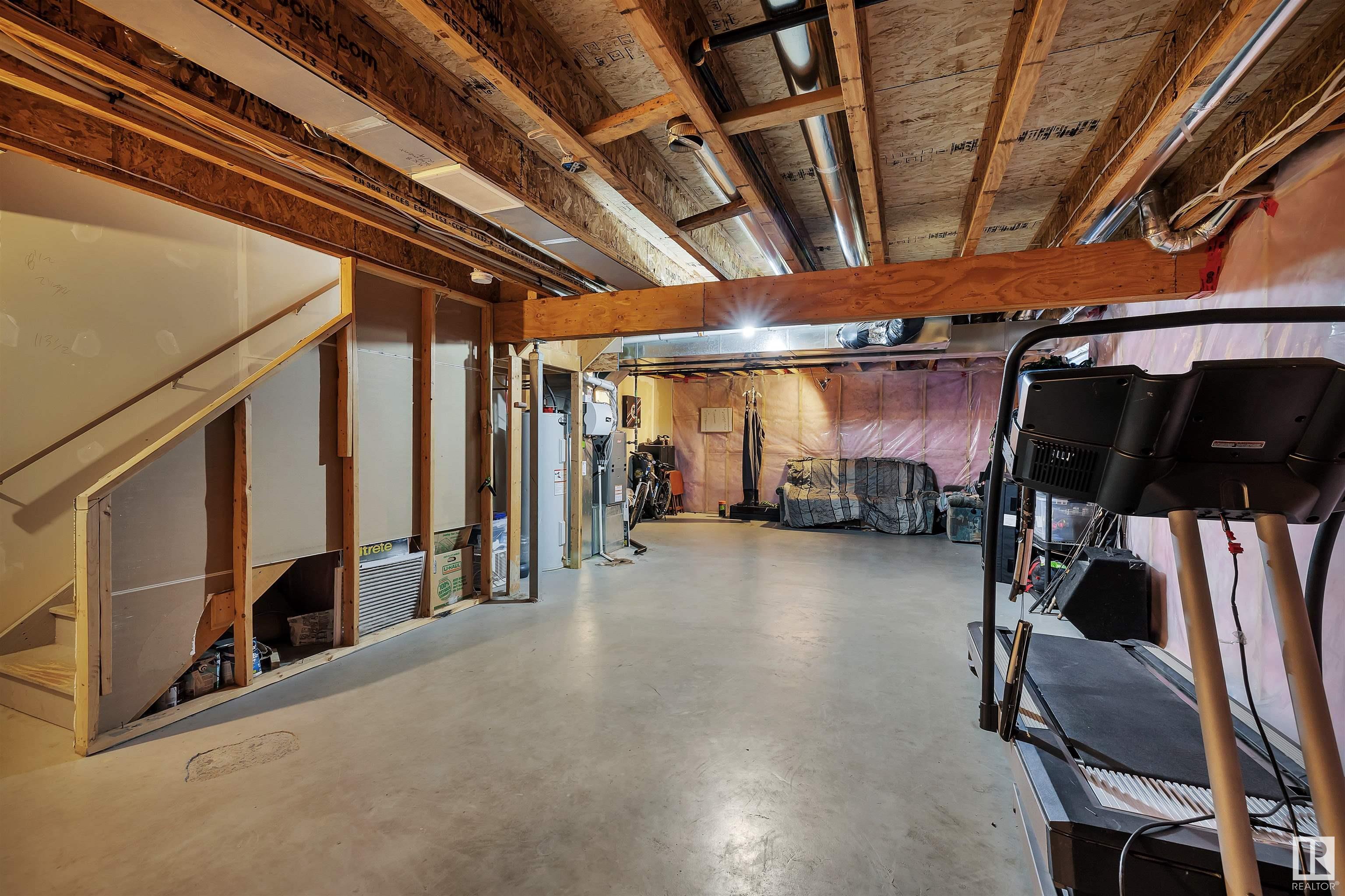 5671 CRABAPPLE Way