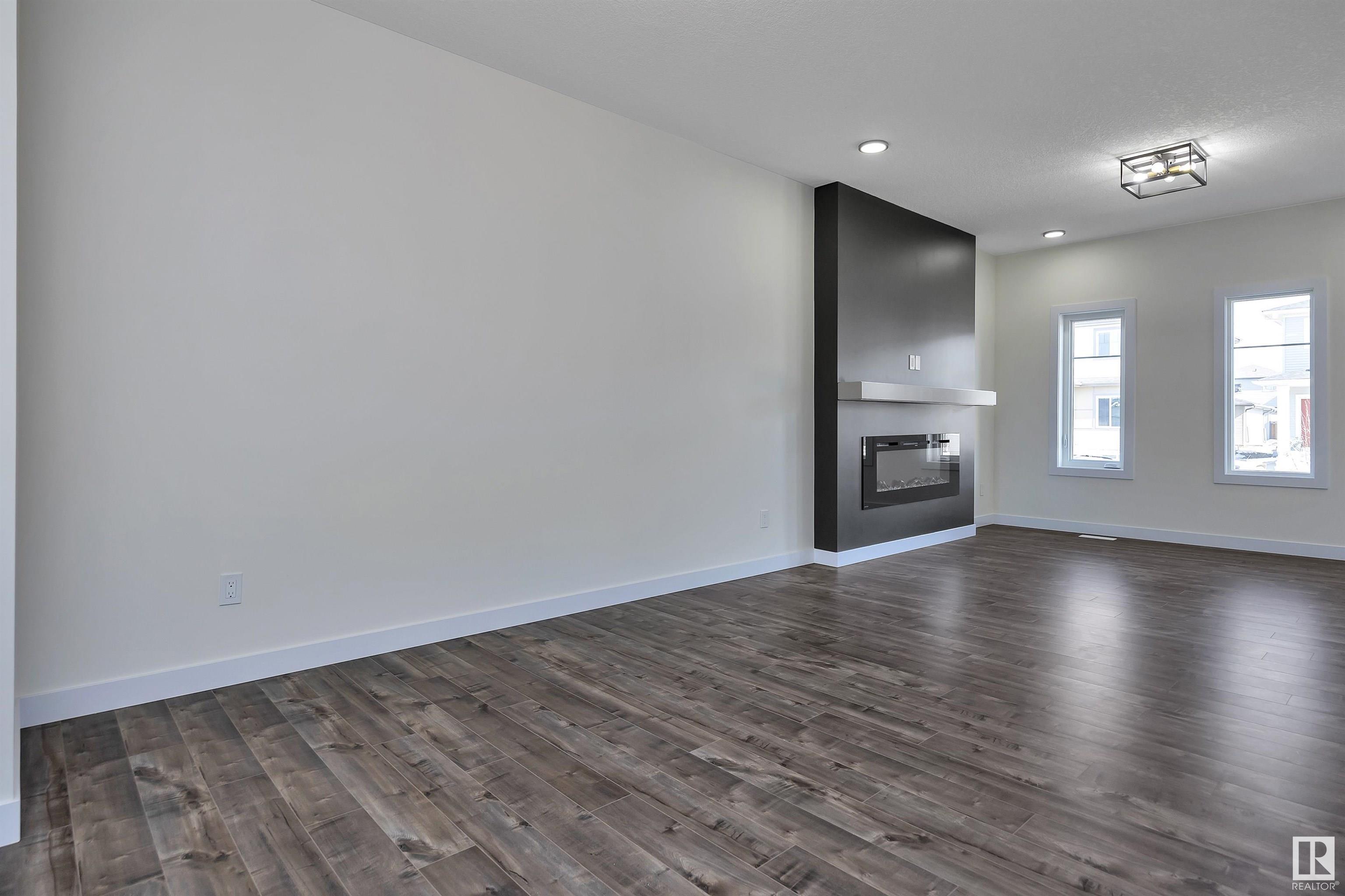 424 Blackstone Link