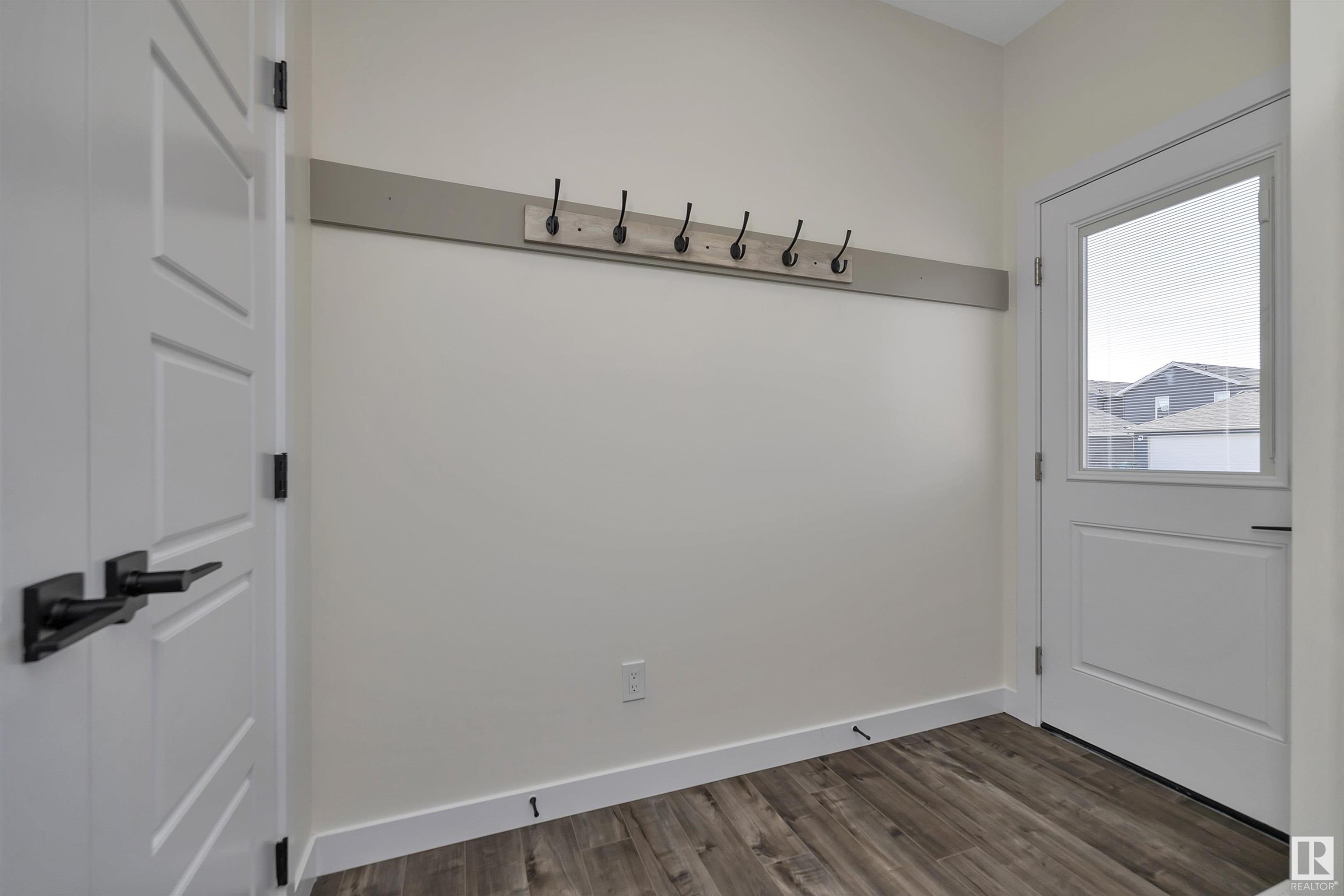 424 Blackstone Link