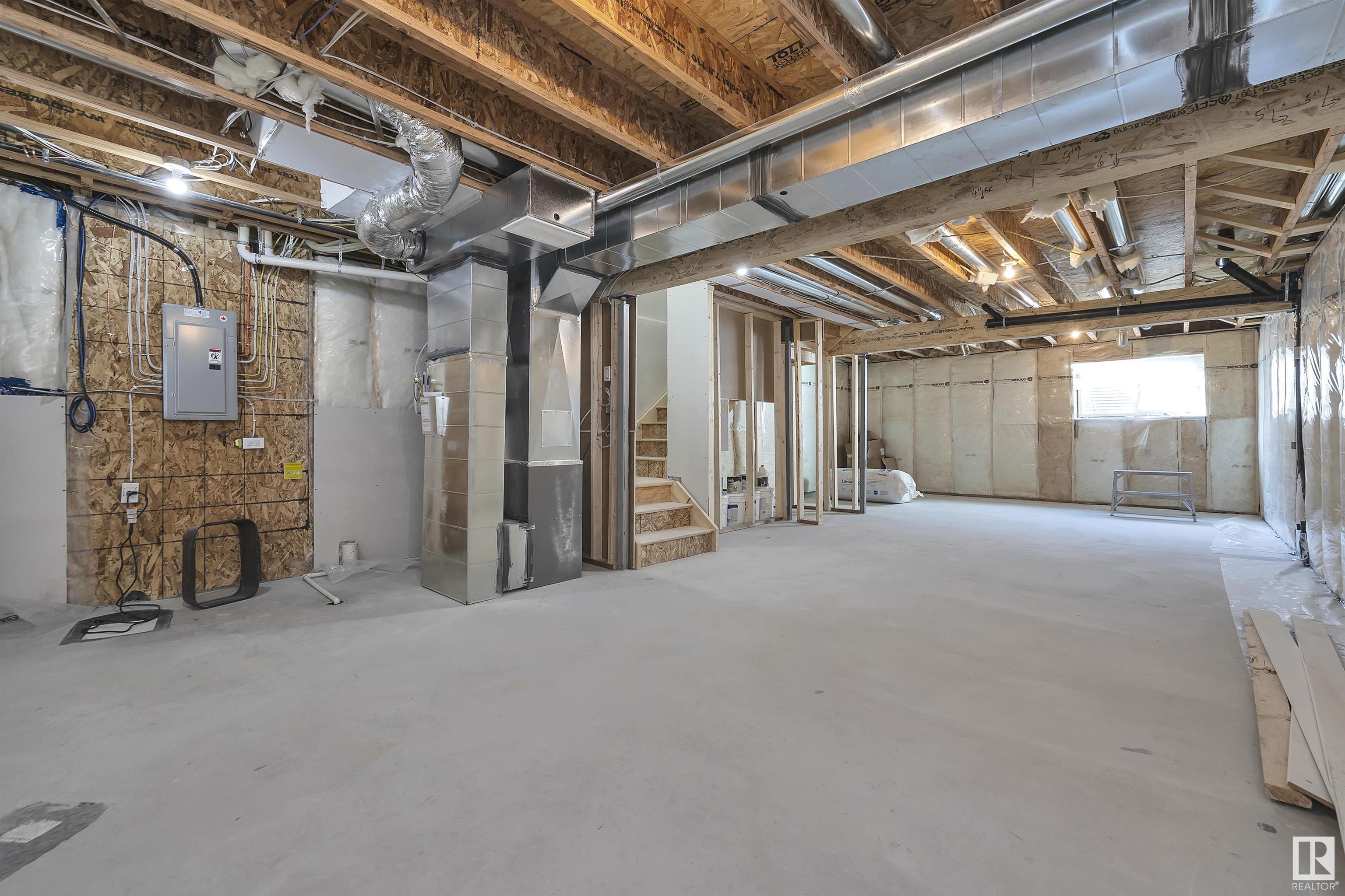 424 Blackstone Link