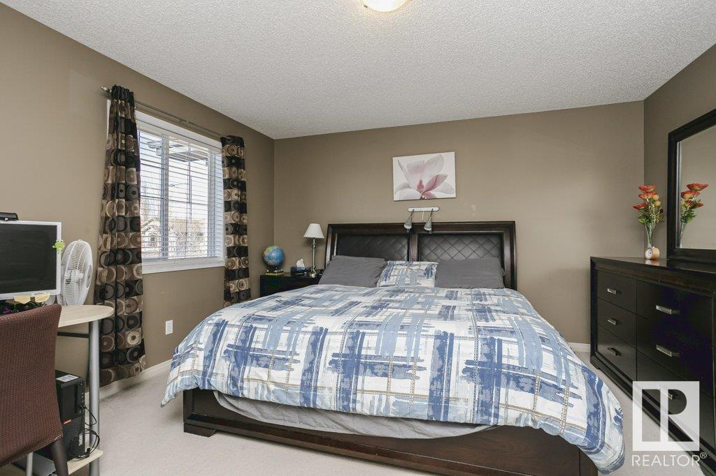 3949 MCMULLEN Green