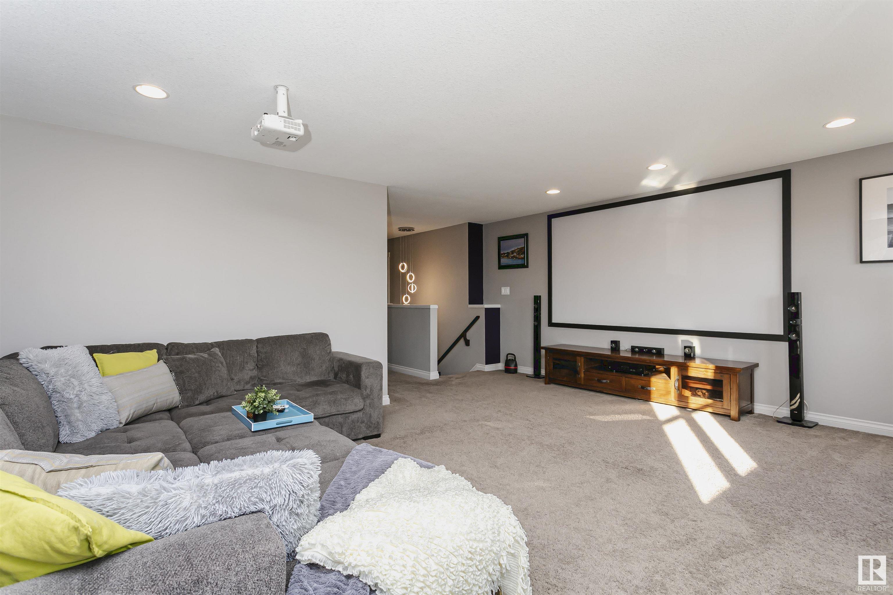 1765 HAMMOND Crescent