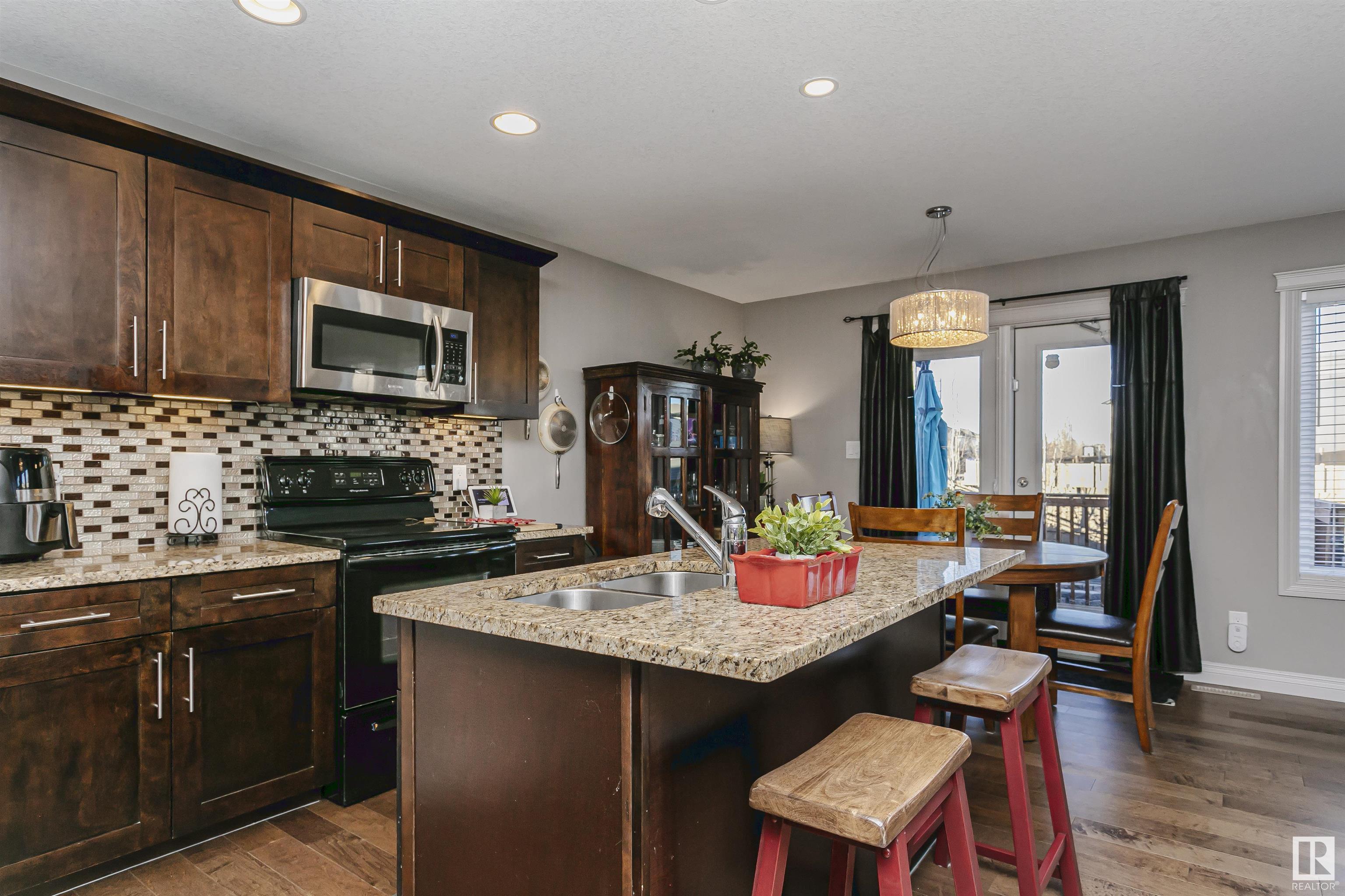 1765 HAMMOND Crescent