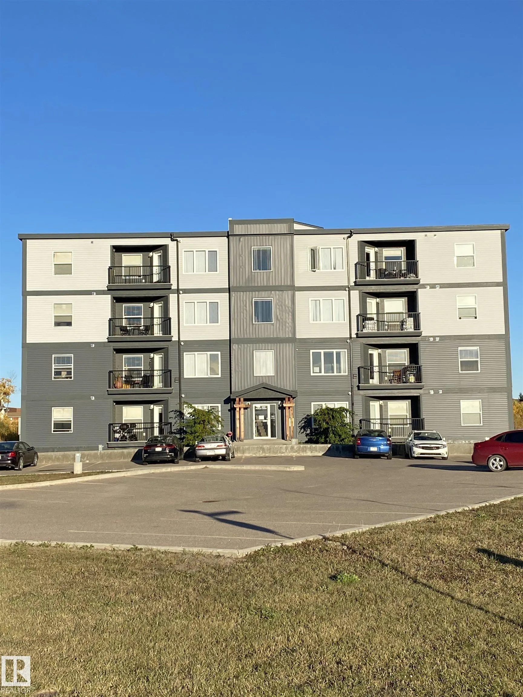 2402 Pelican Close