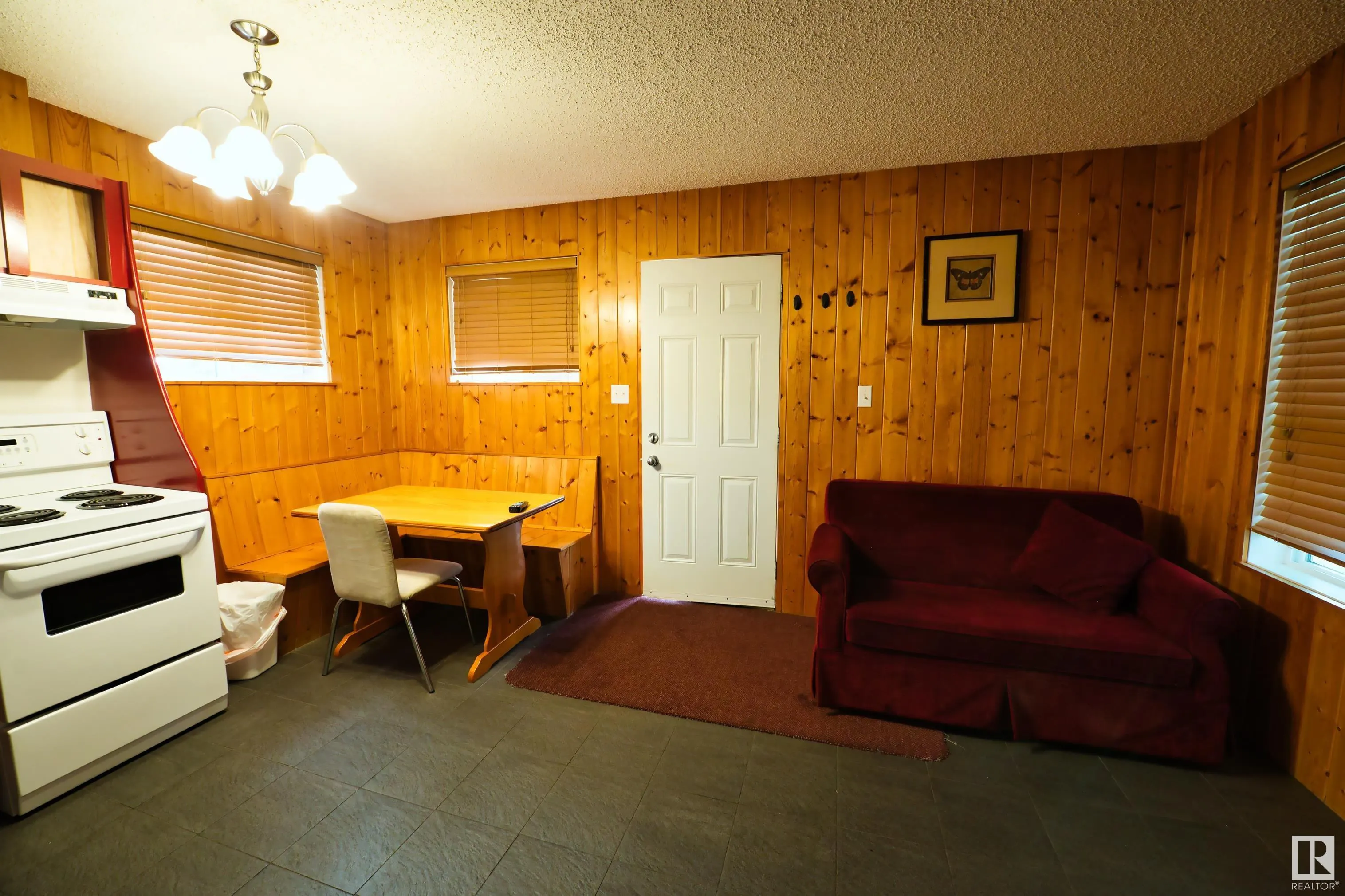 3321 STE. ANNE TRAIL