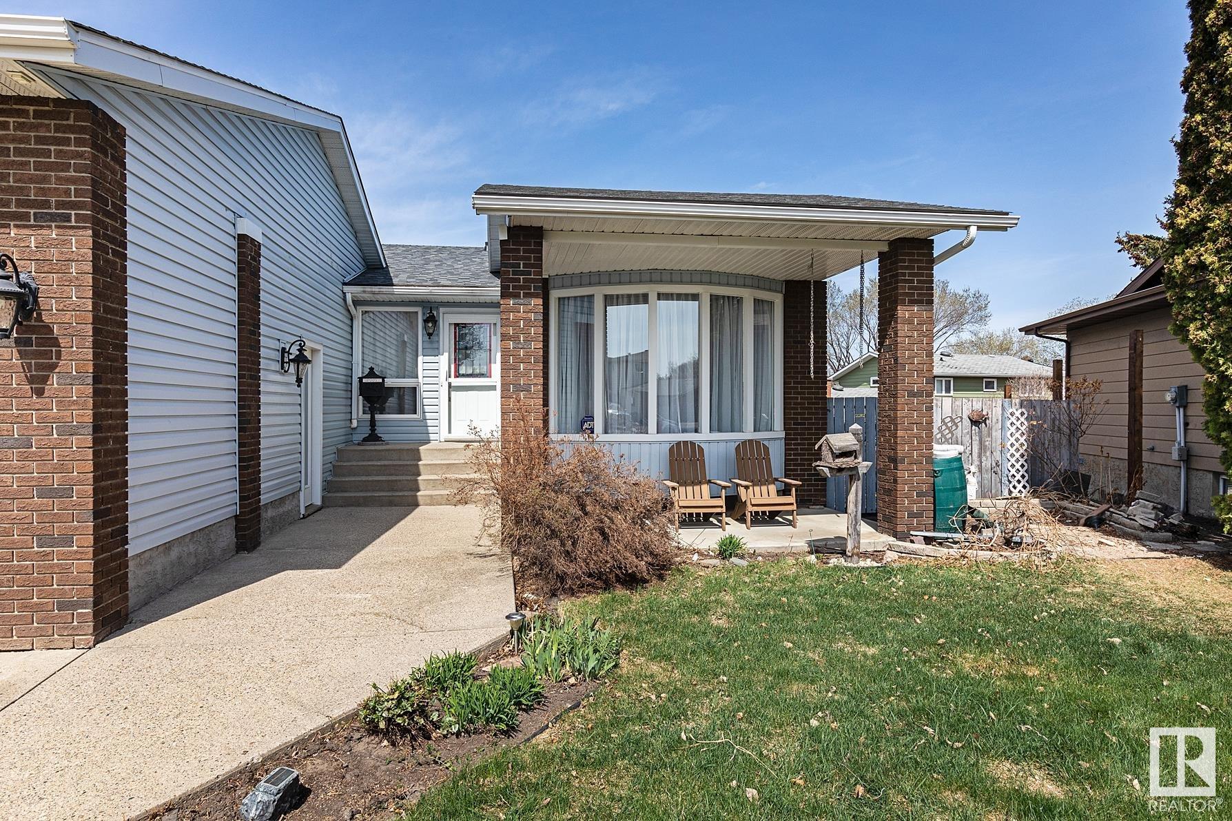 1114 PARKER Terrace
