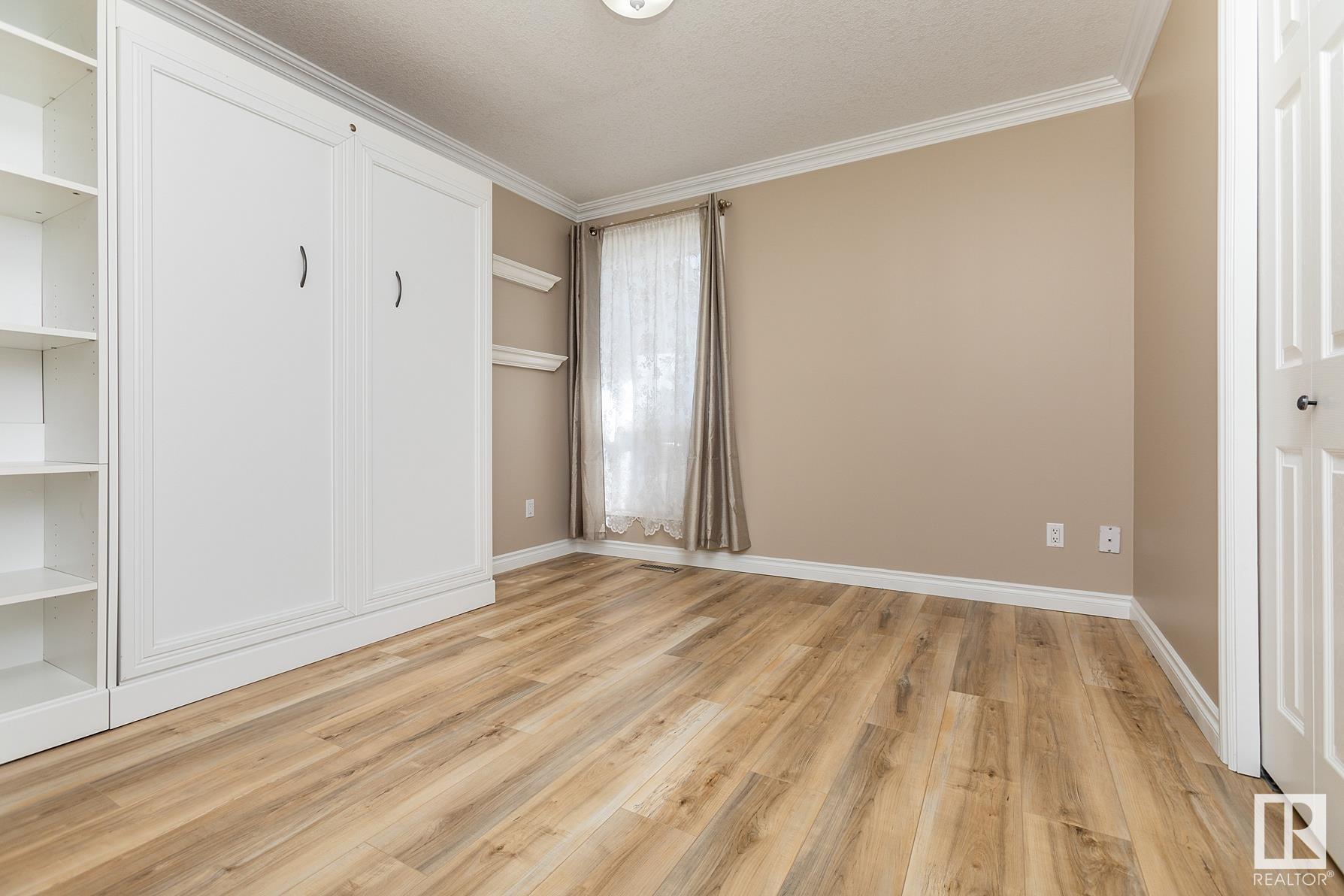1114 PARKER Terrace