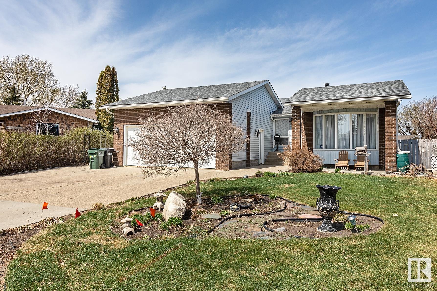 1114 PARKER Terrace
