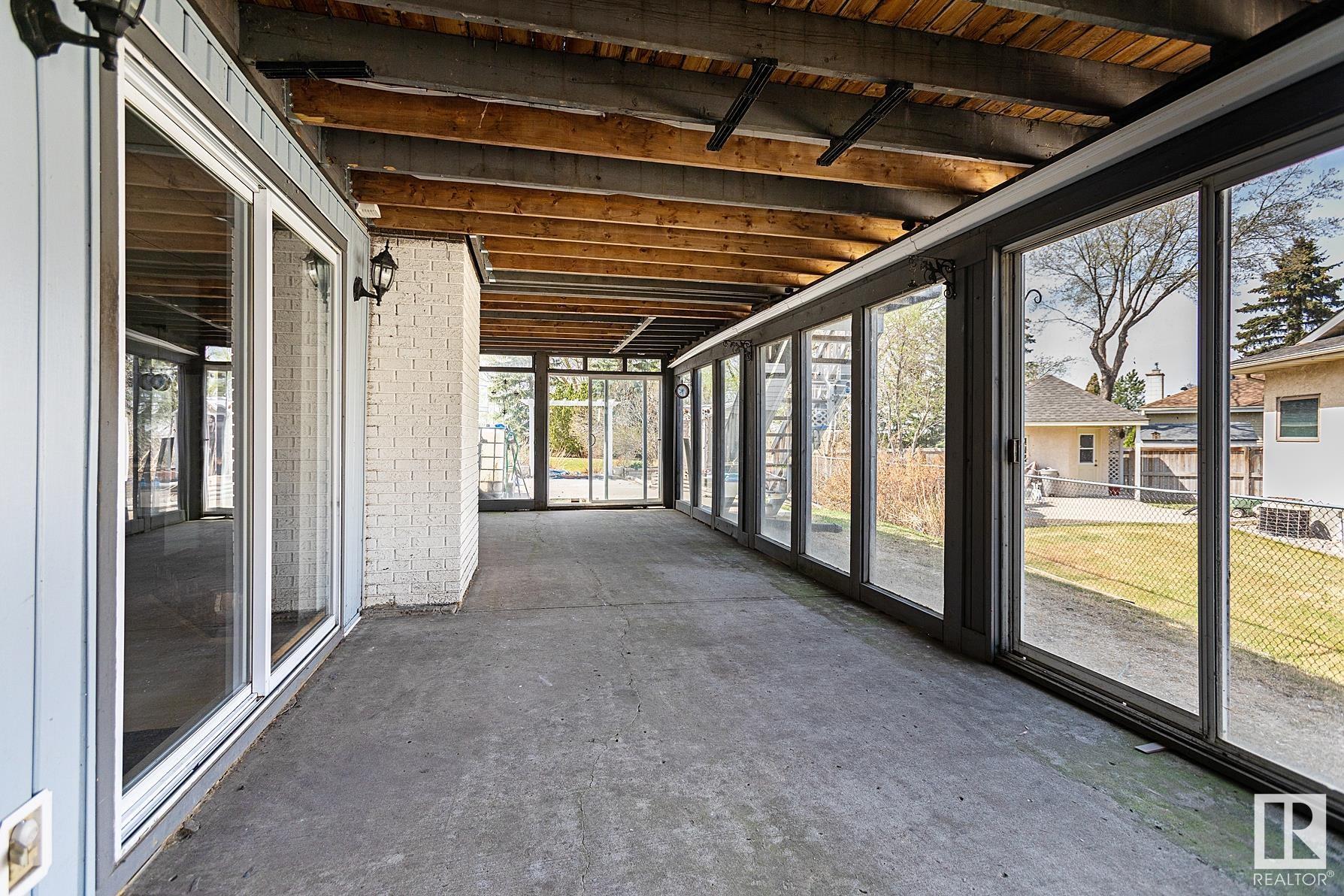 1114 PARKER Terrace