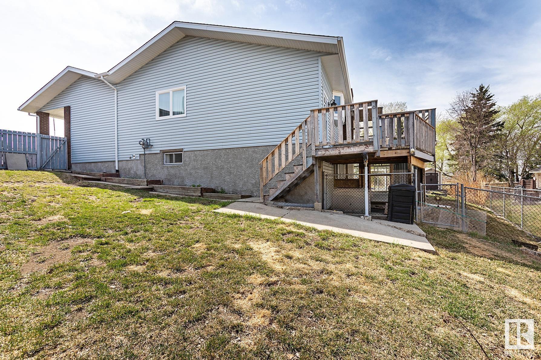 1114 PARKER Terrace