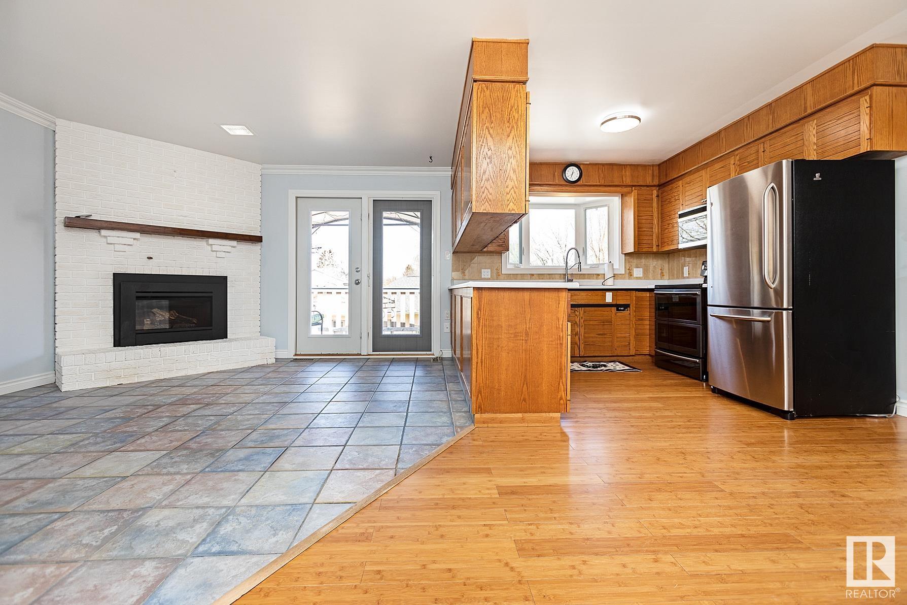 1114 PARKER Terrace