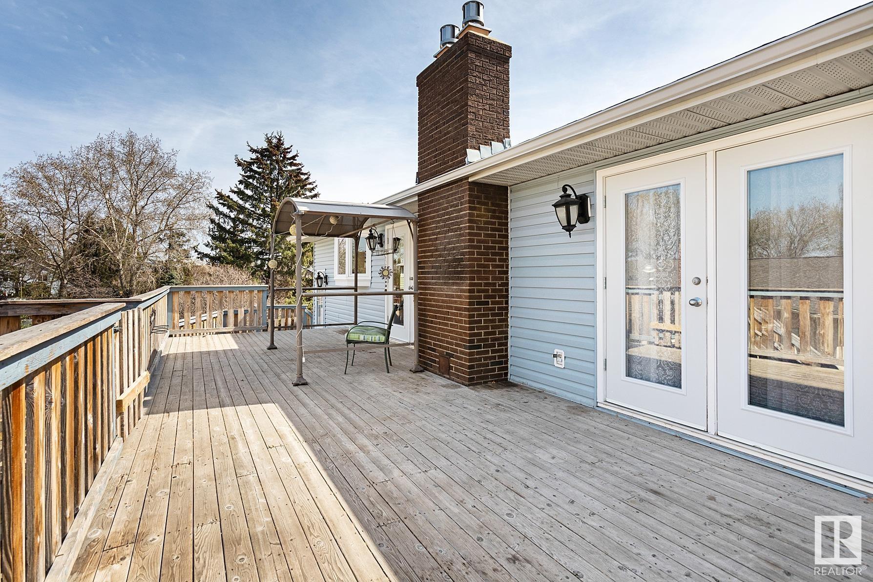 1114 PARKER Terrace
