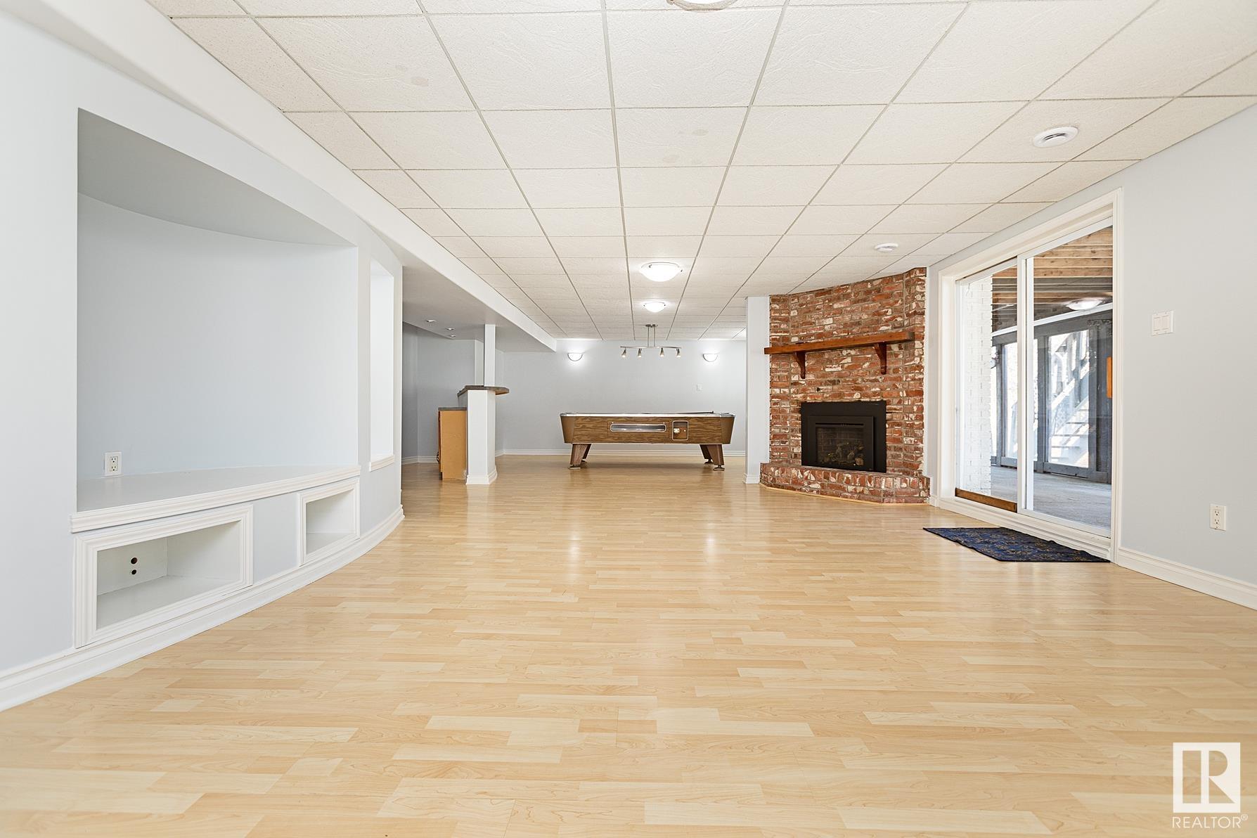 1114 PARKER Terrace