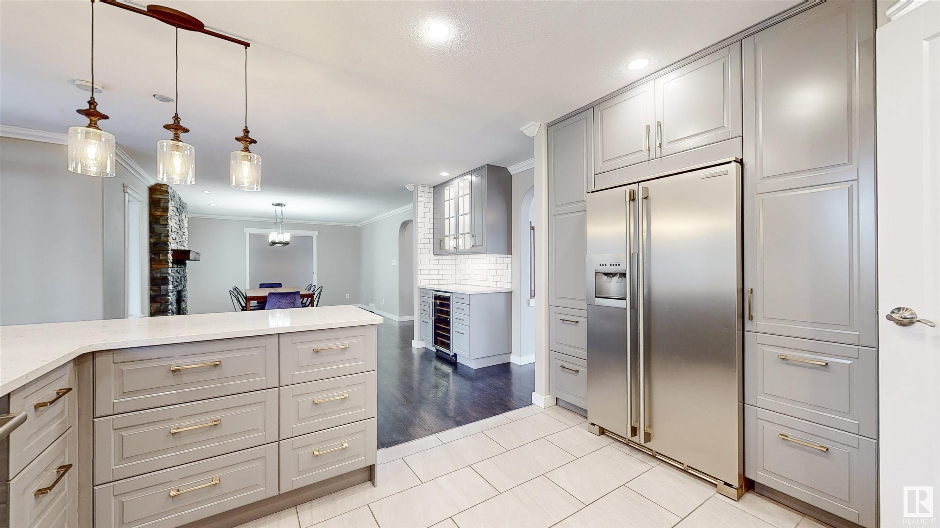 297 ESTATE Drive