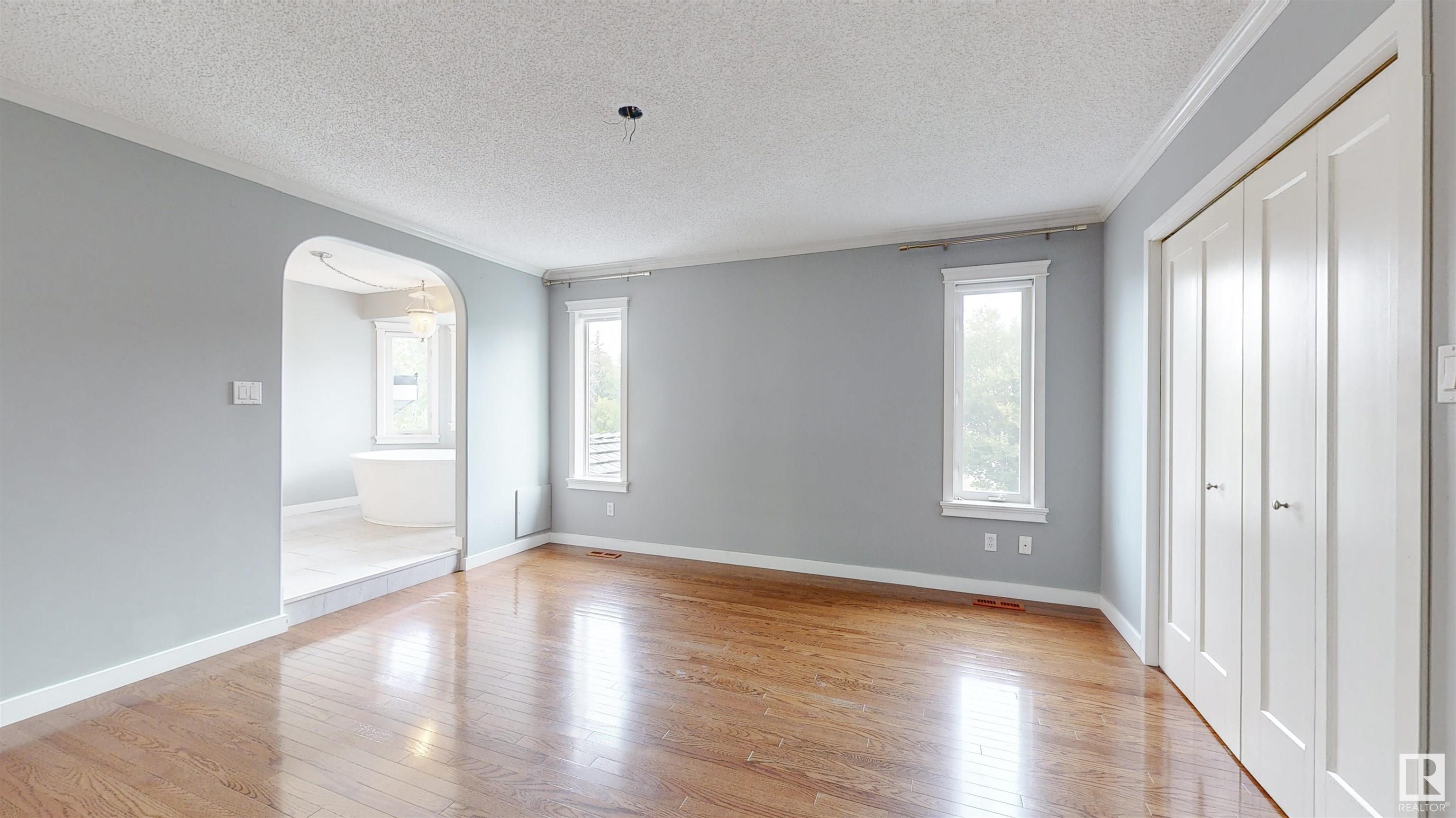 297 ESTATE Drive