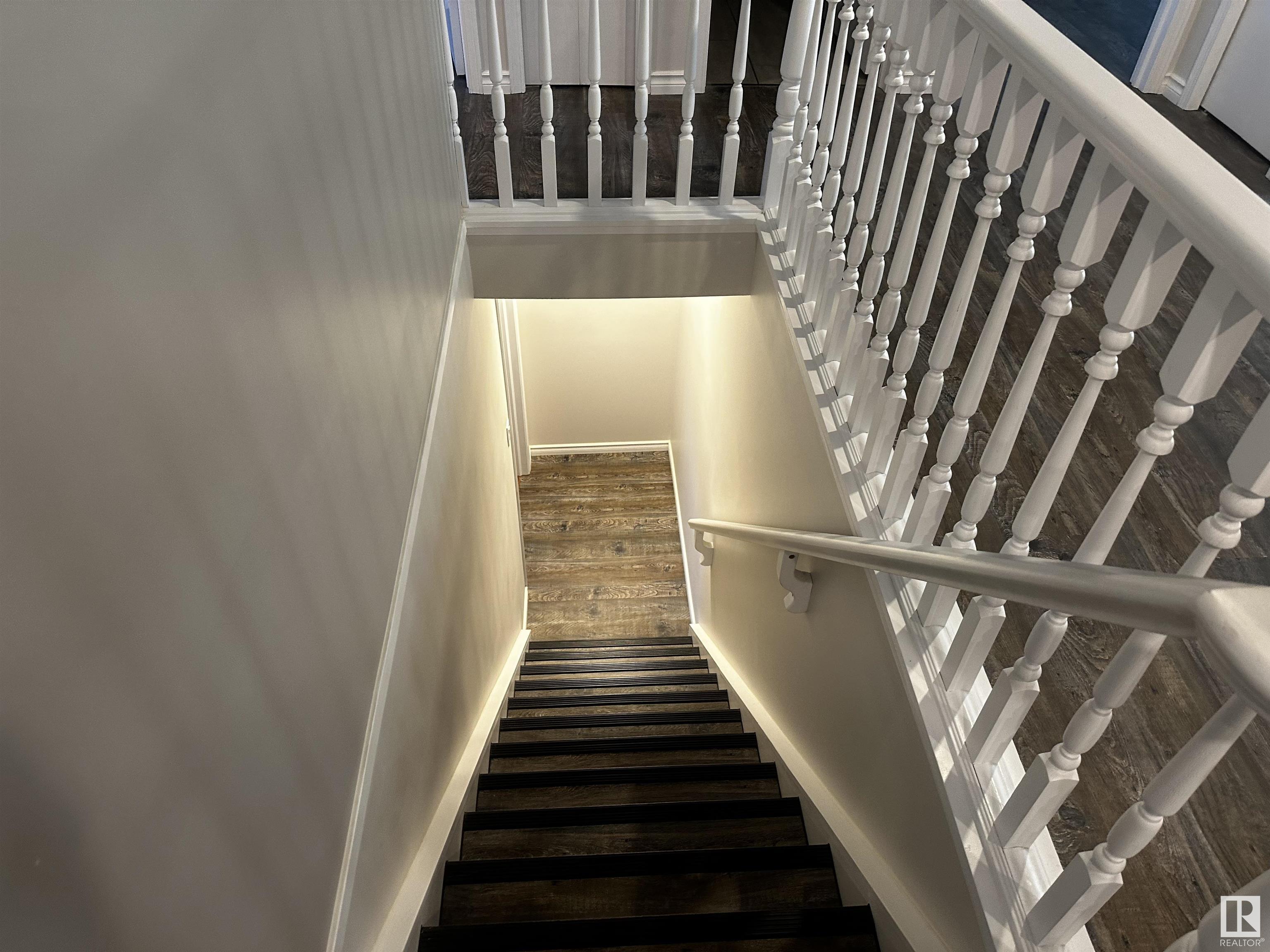 8 2 GEORGIAN Way