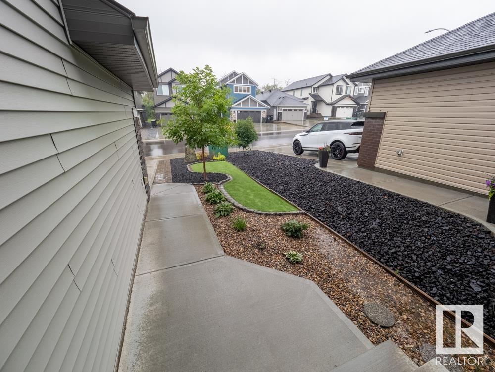 226 ANNANDALE Crescent