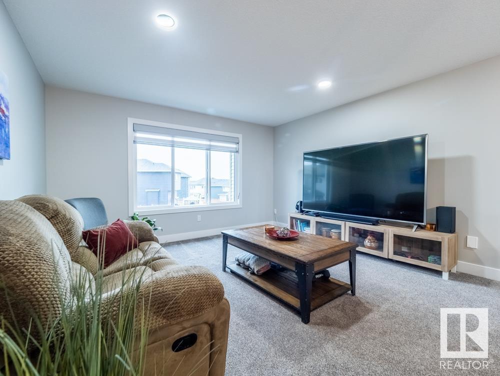 226 ANNANDALE Crescent