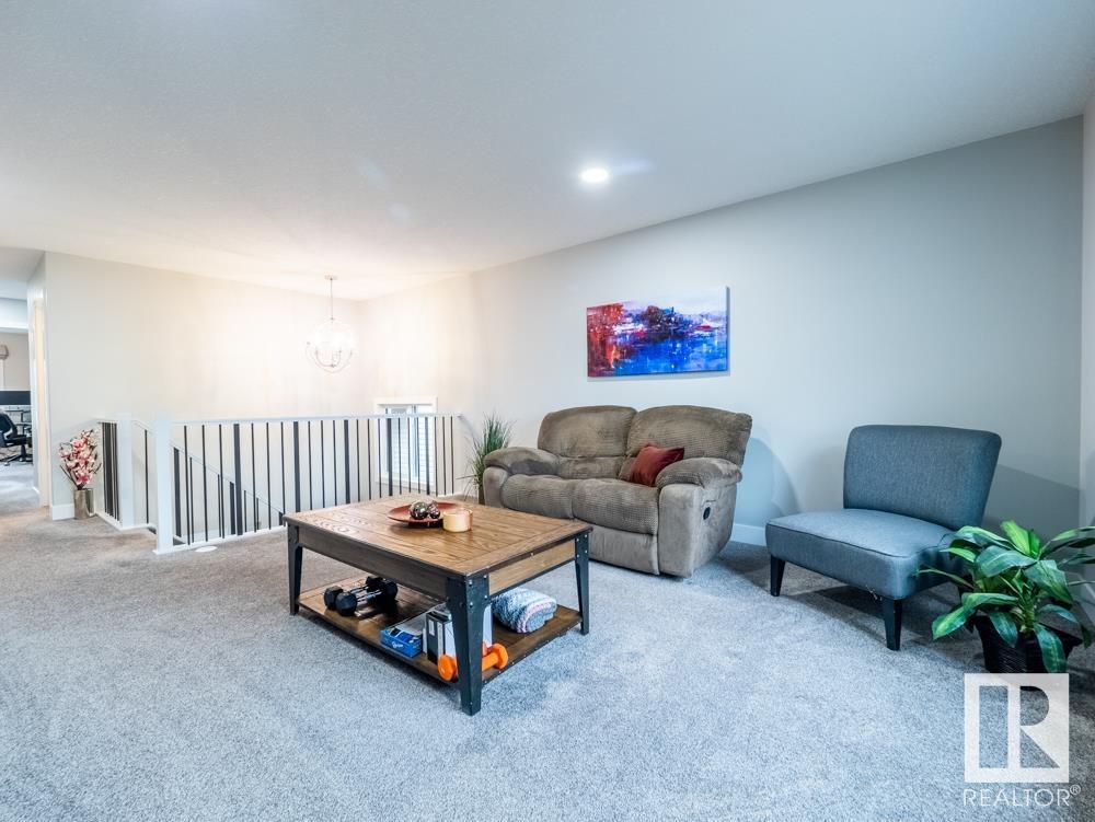 226 ANNANDALE Crescent