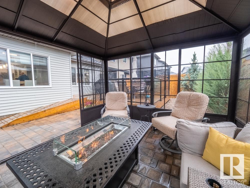 226 ANNANDALE Crescent