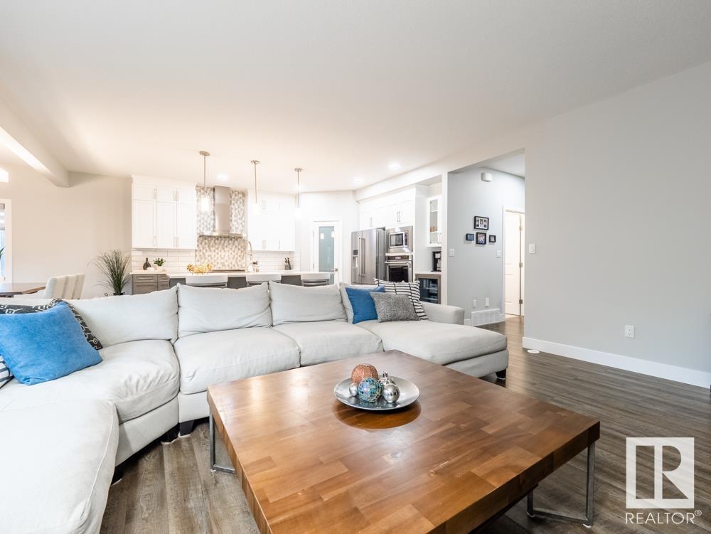 226 ANNANDALE Crescent