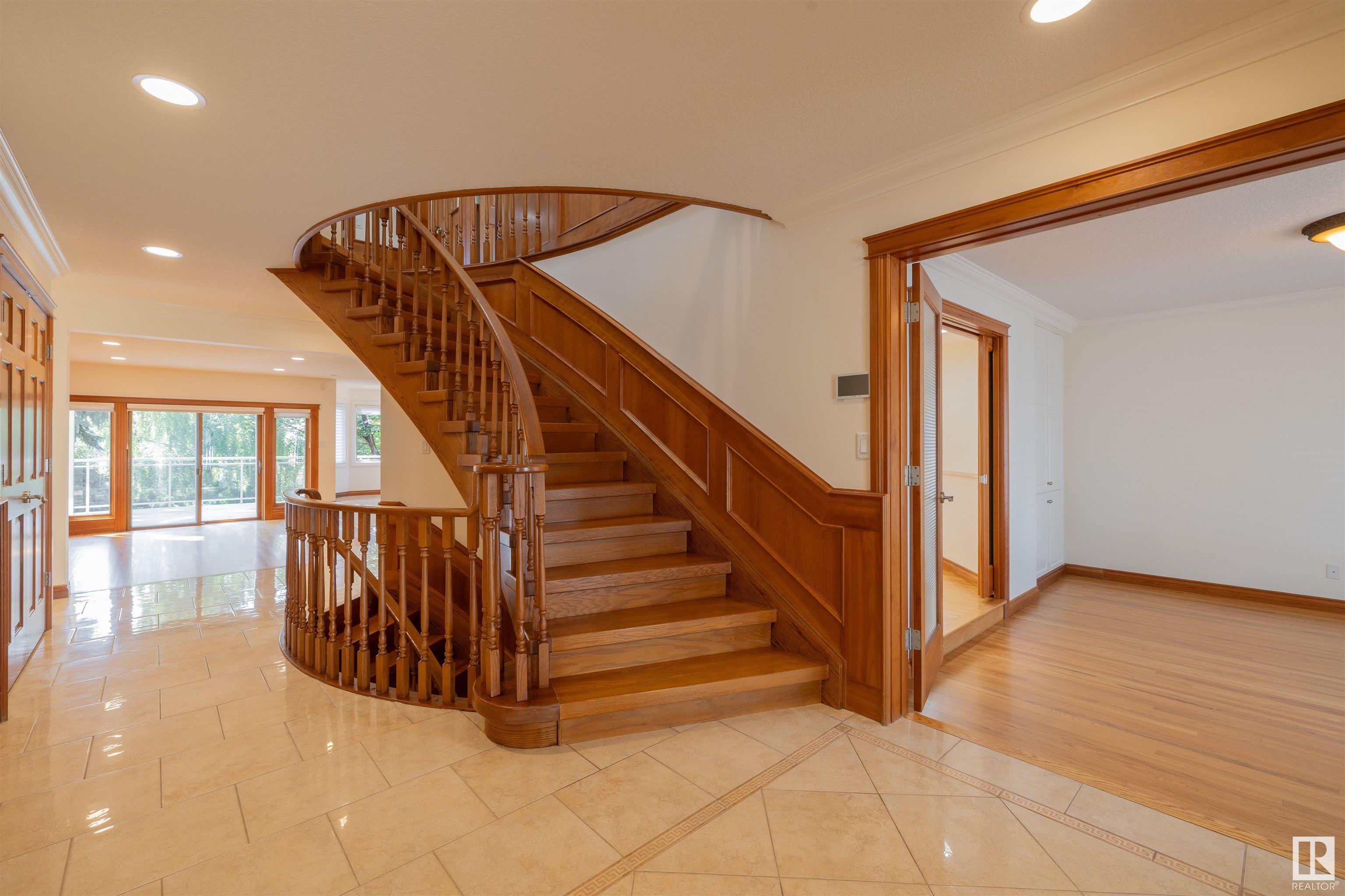580 VICTORIA Way
