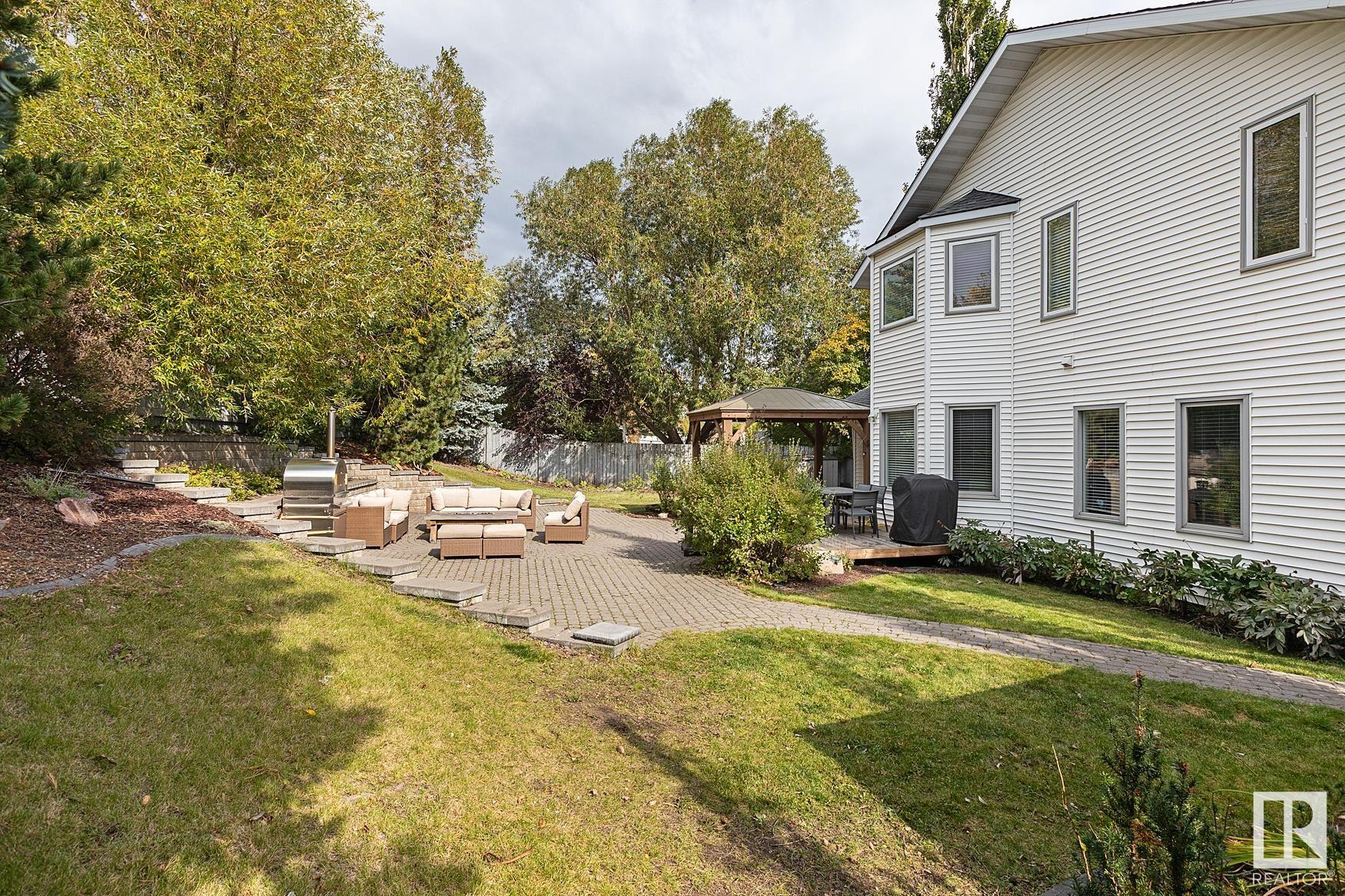 120 GLENCOE Boulevard