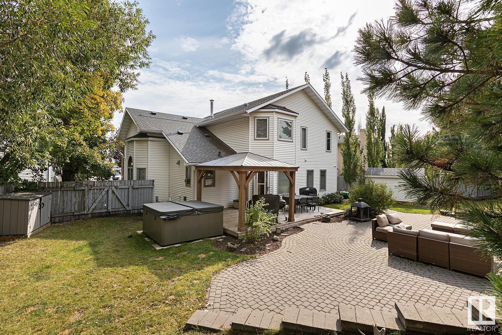 120 GLENCOE Boulevard