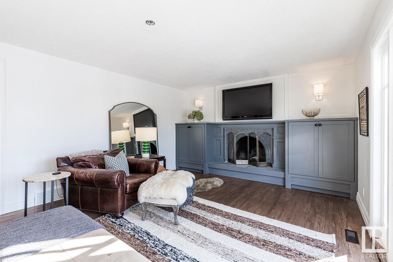 21 BRAESIDE Crescent