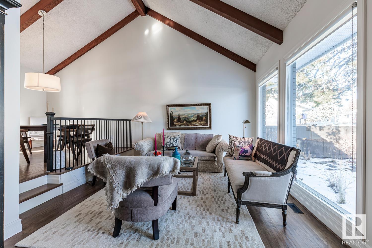 21 BRAESIDE Crescent