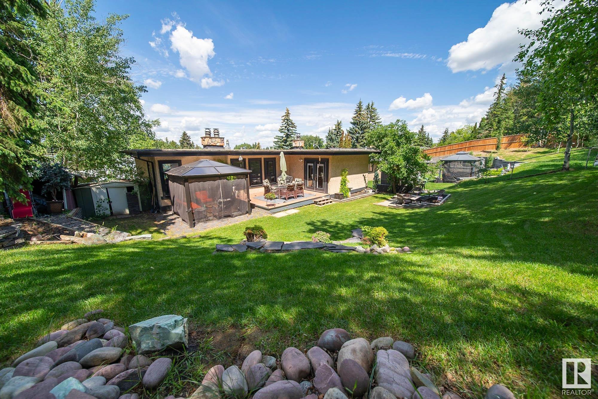 33 MANCHESTER Drive