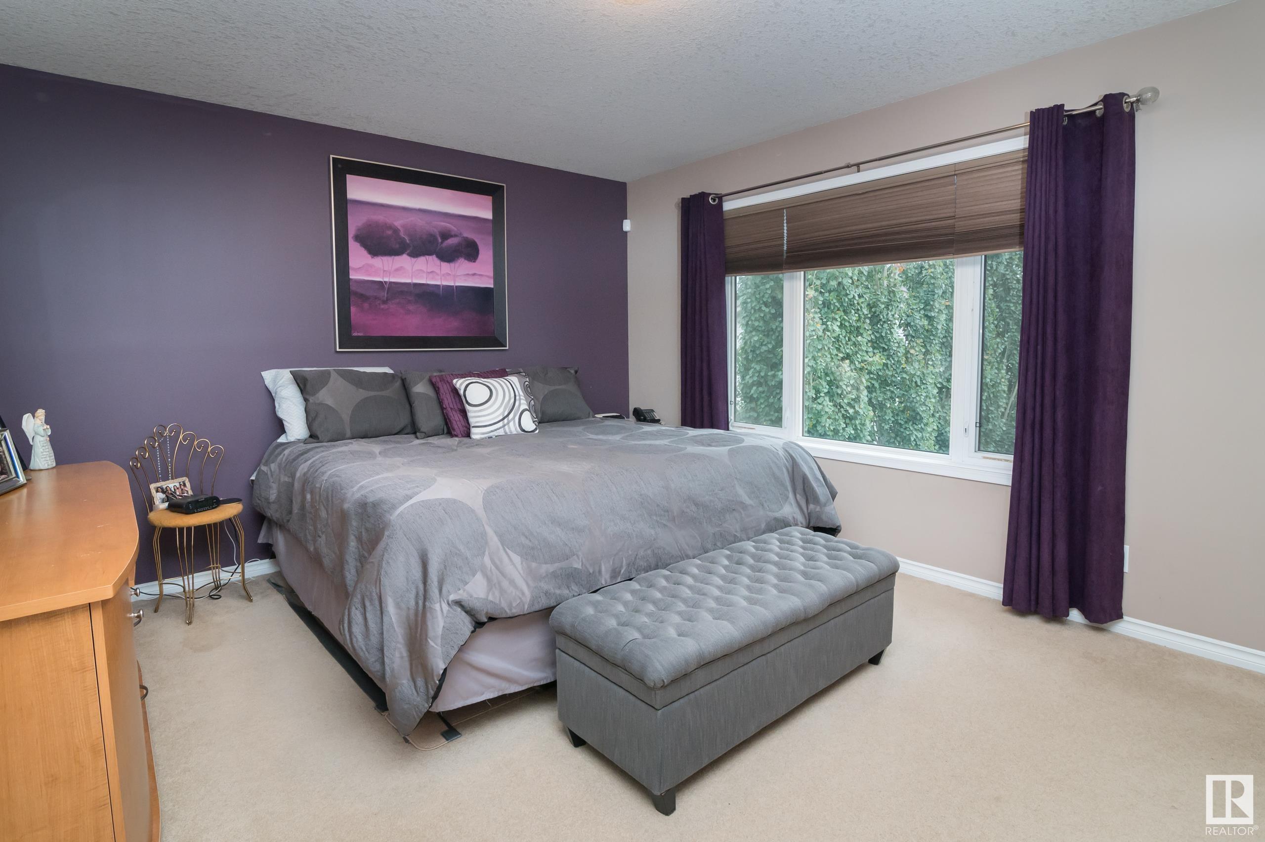 12 ERINDALE Close