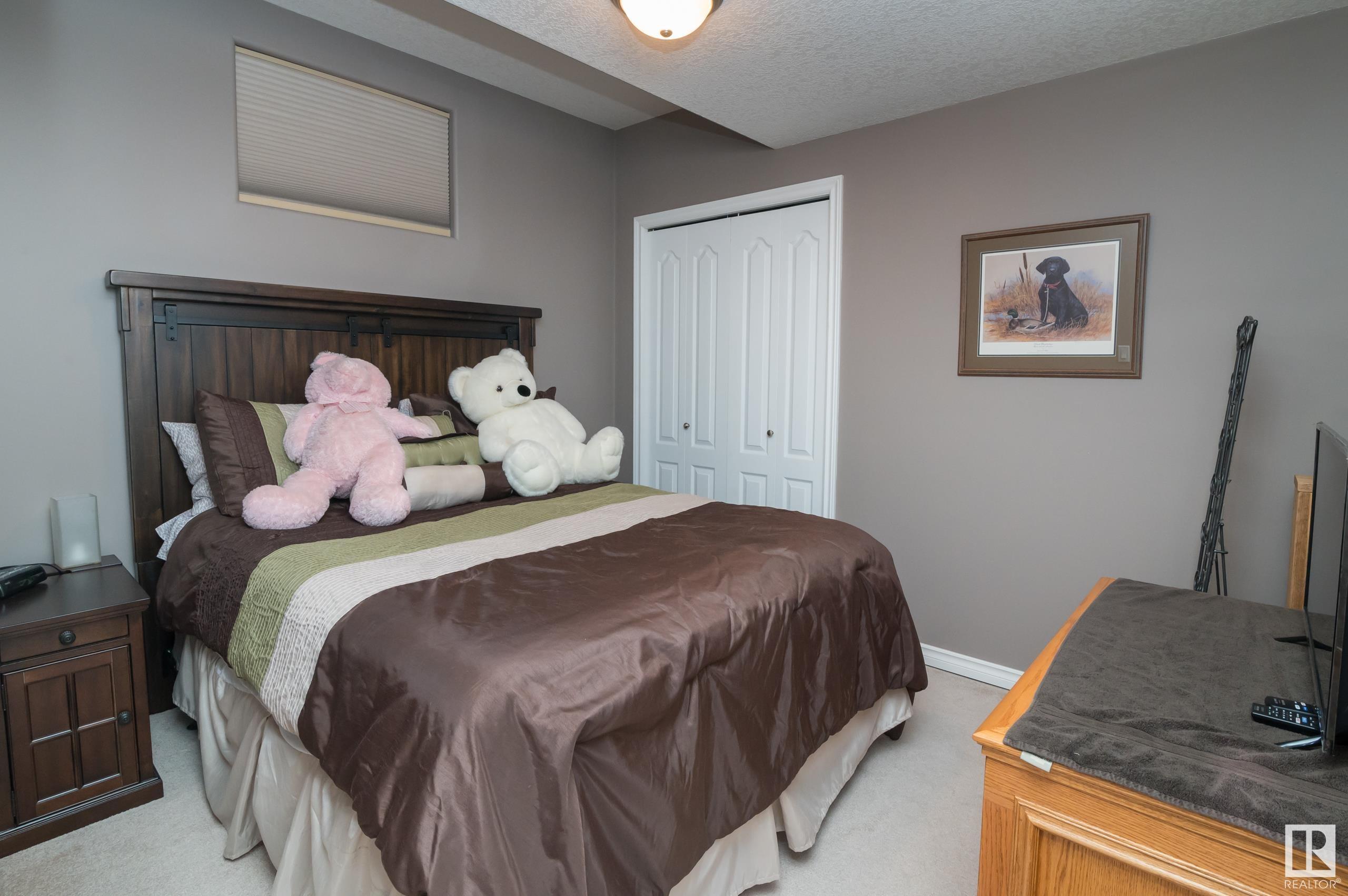 12 ERINDALE Close