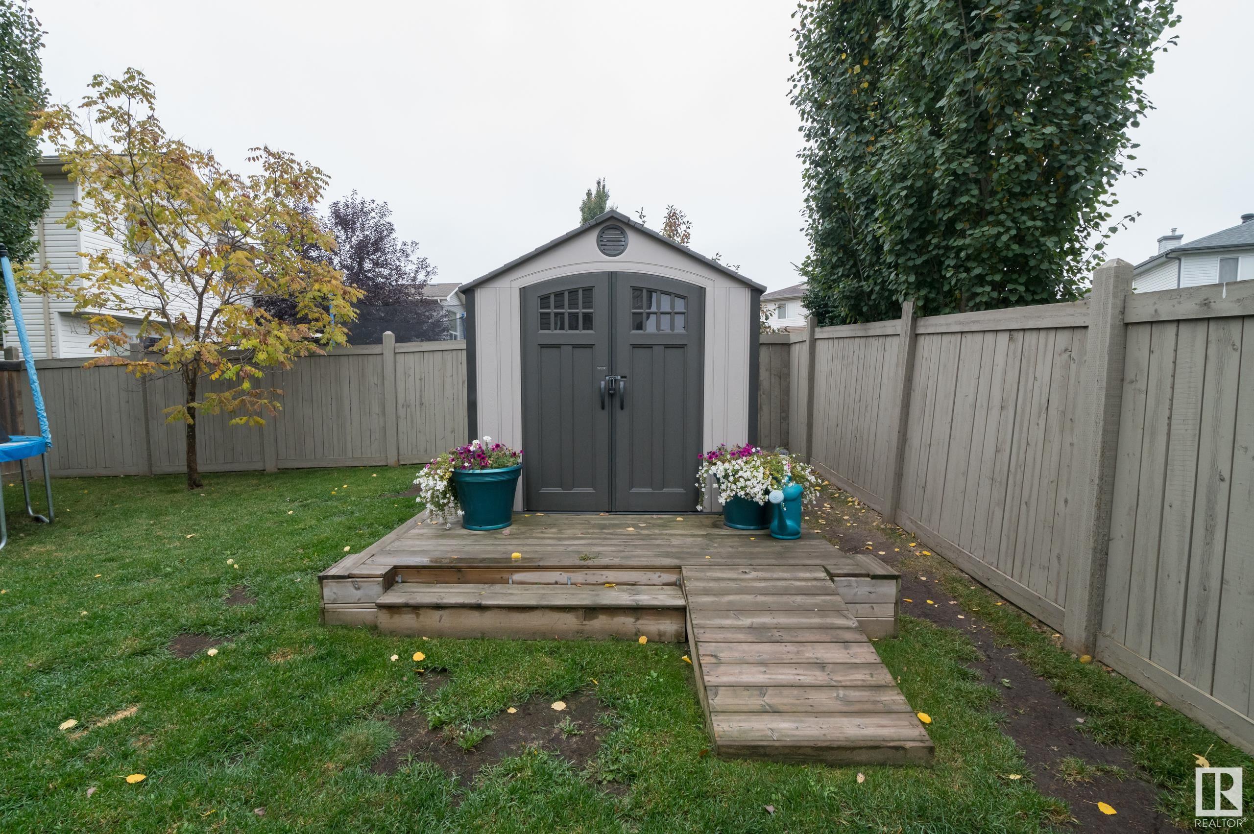 12 ERINDALE Close
