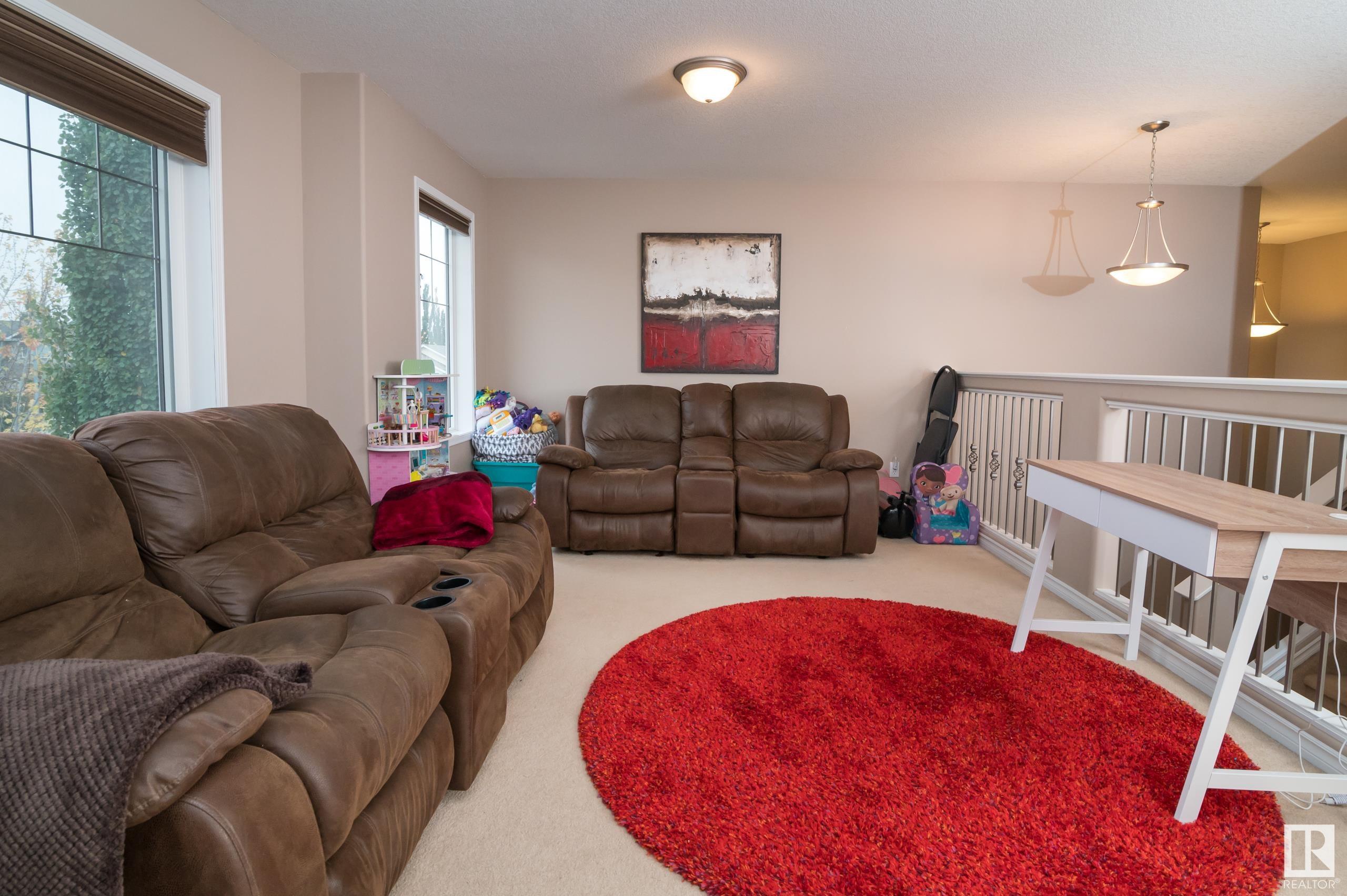 12 ERINDALE Close