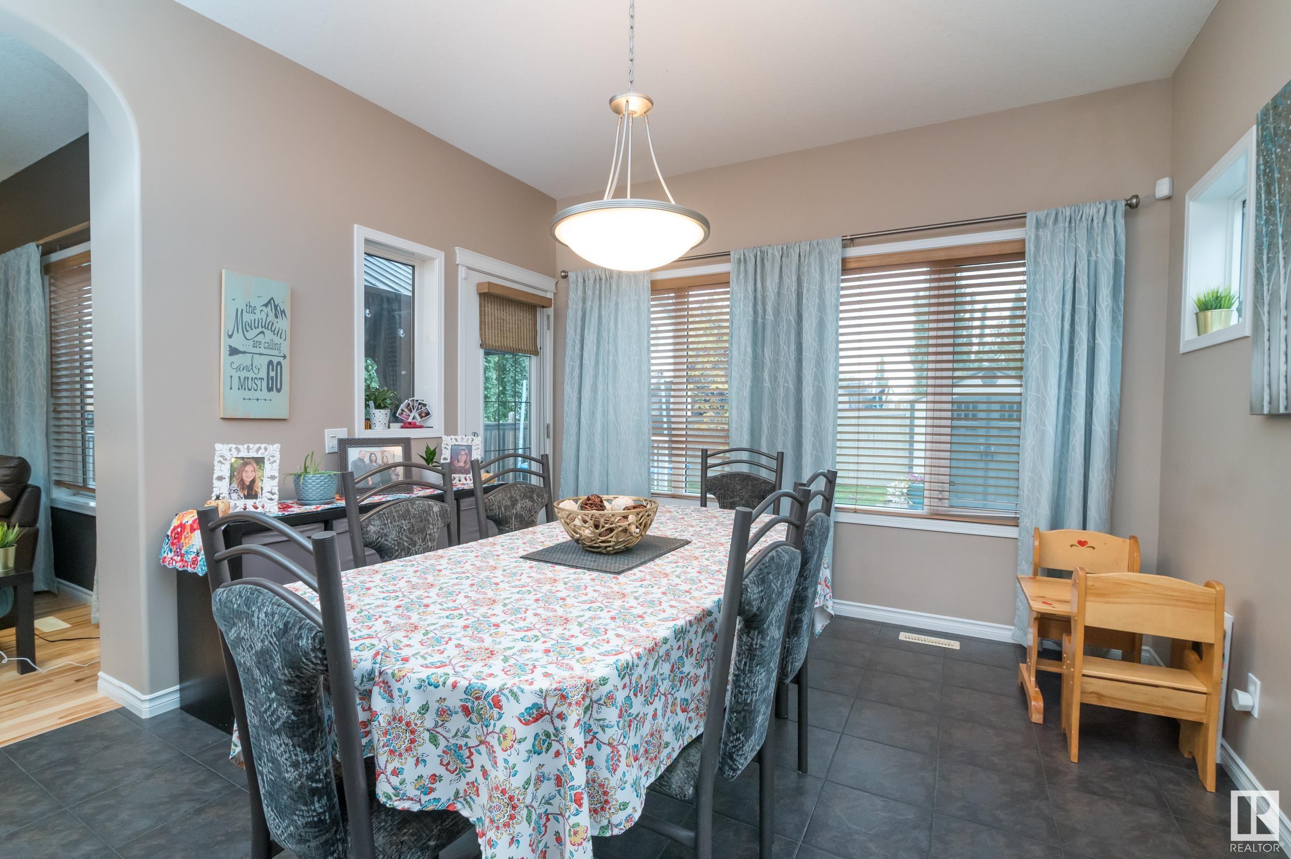 12 ERINDALE Close