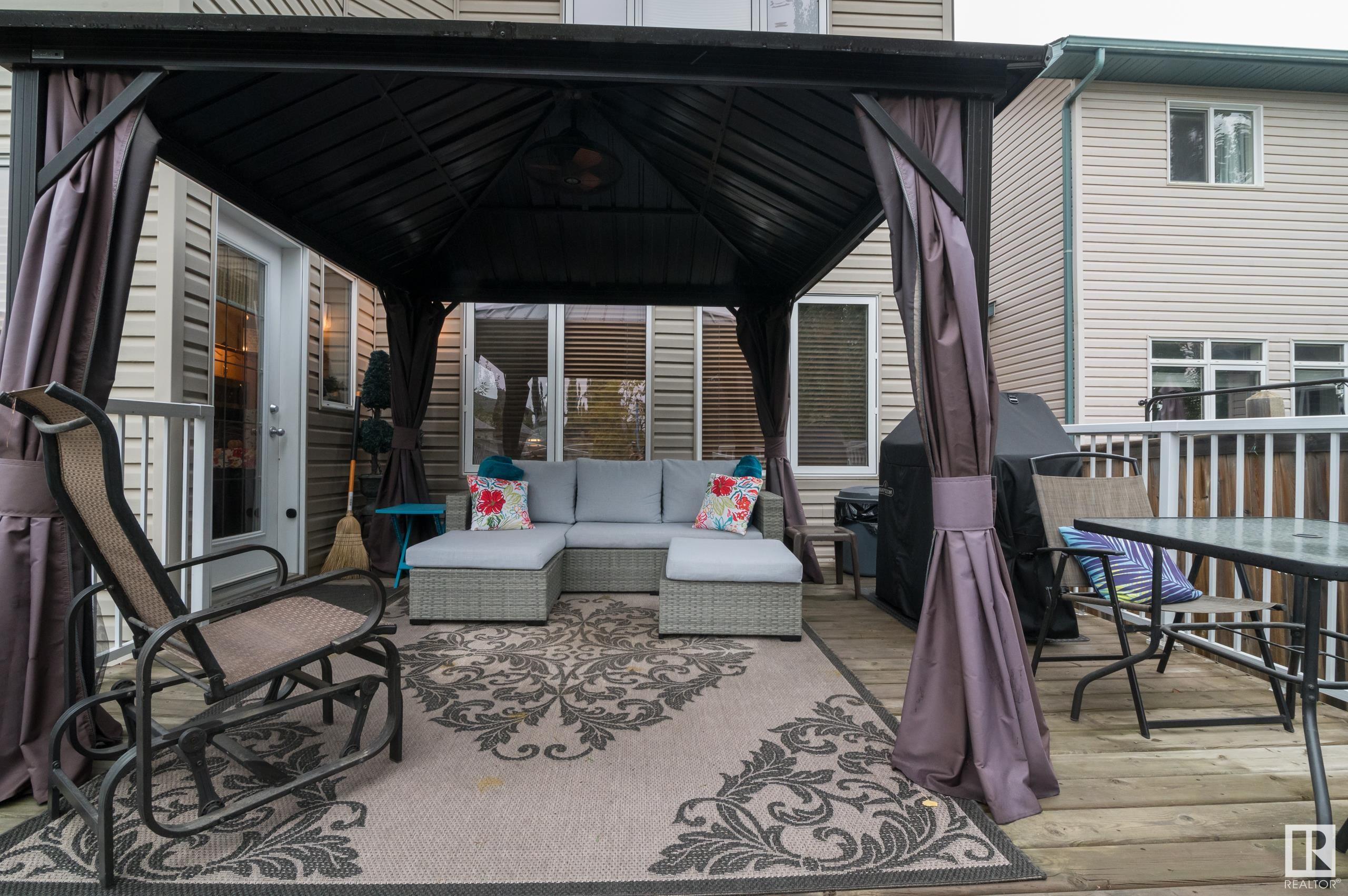 12 ERINDALE Close