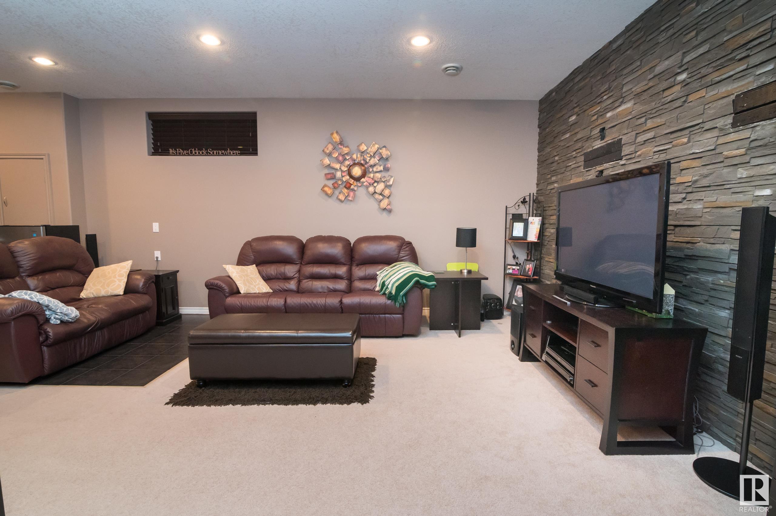 12 ERINDALE Close