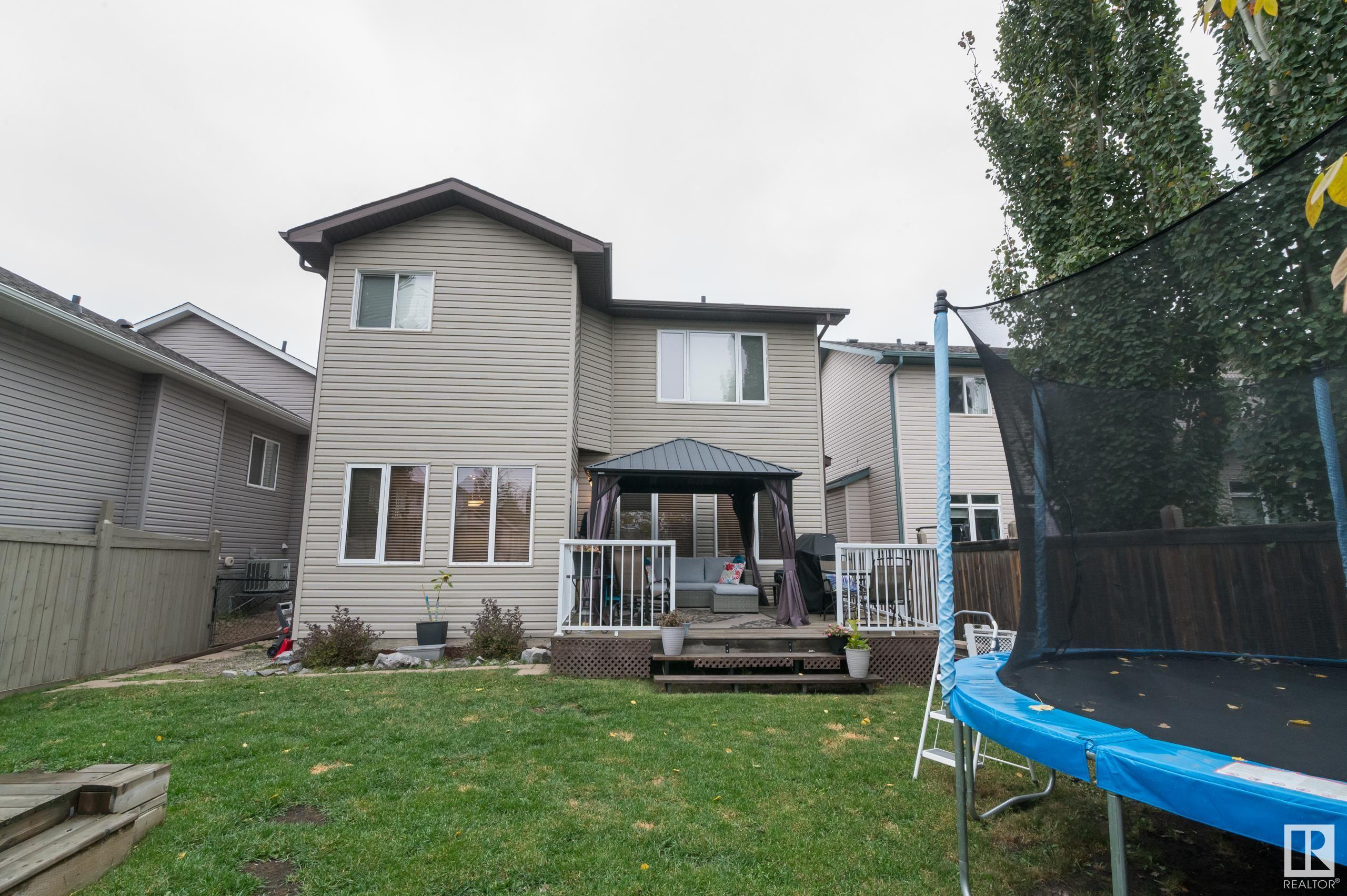 12 ERINDALE Close