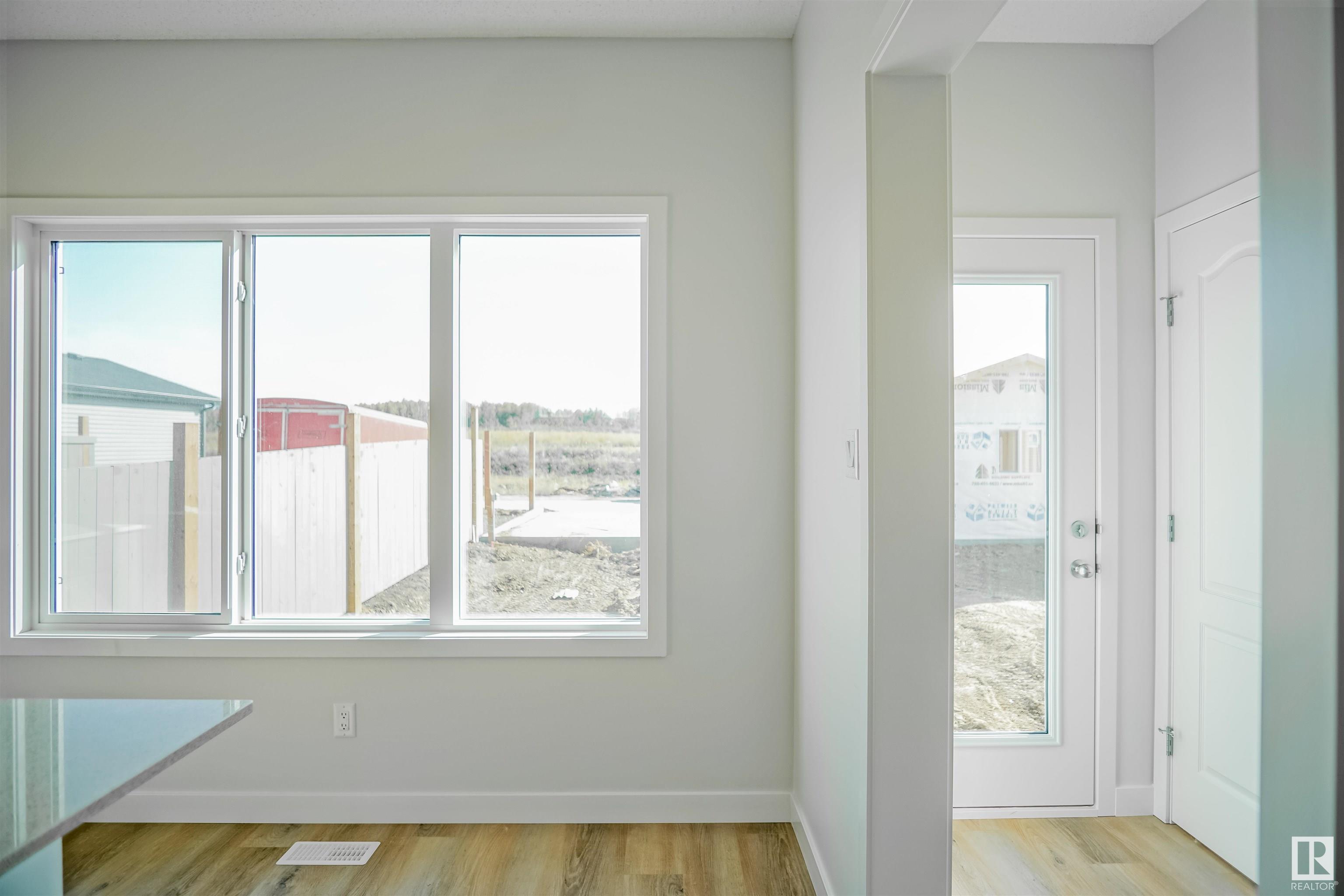 283 Sunland Way