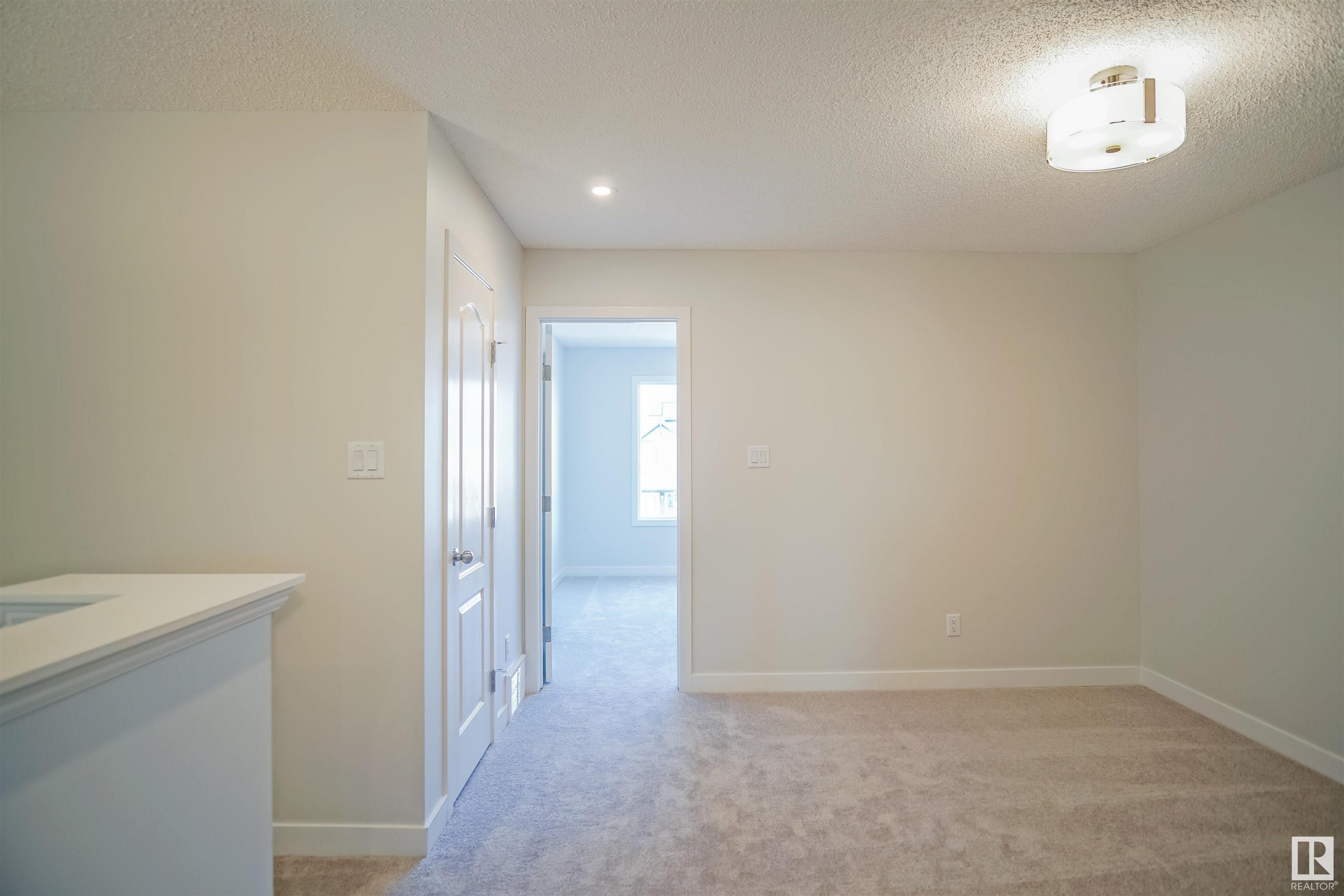 283 Sunland Way