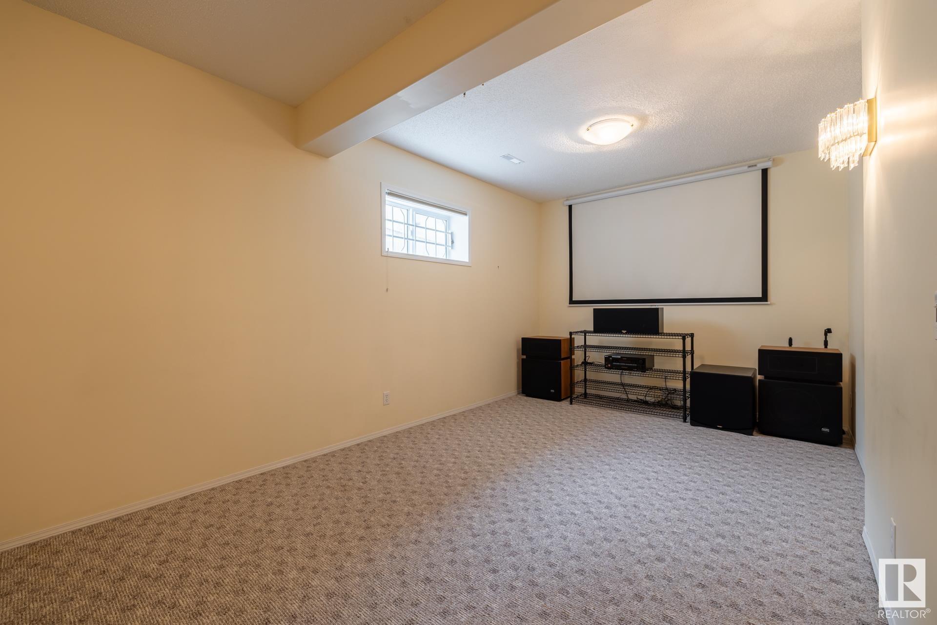 6 EVEREST Crescent