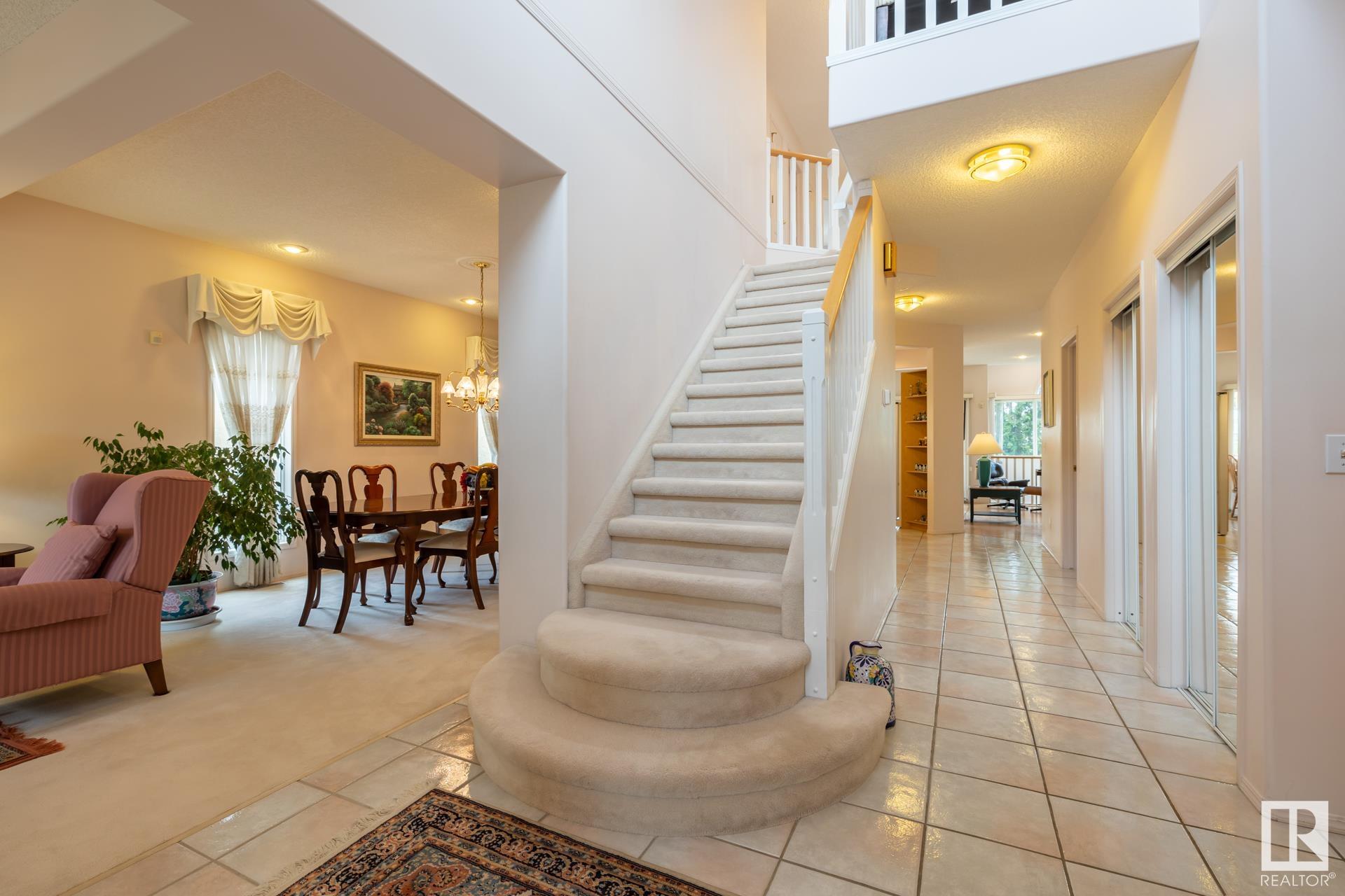 6 EVEREST Crescent