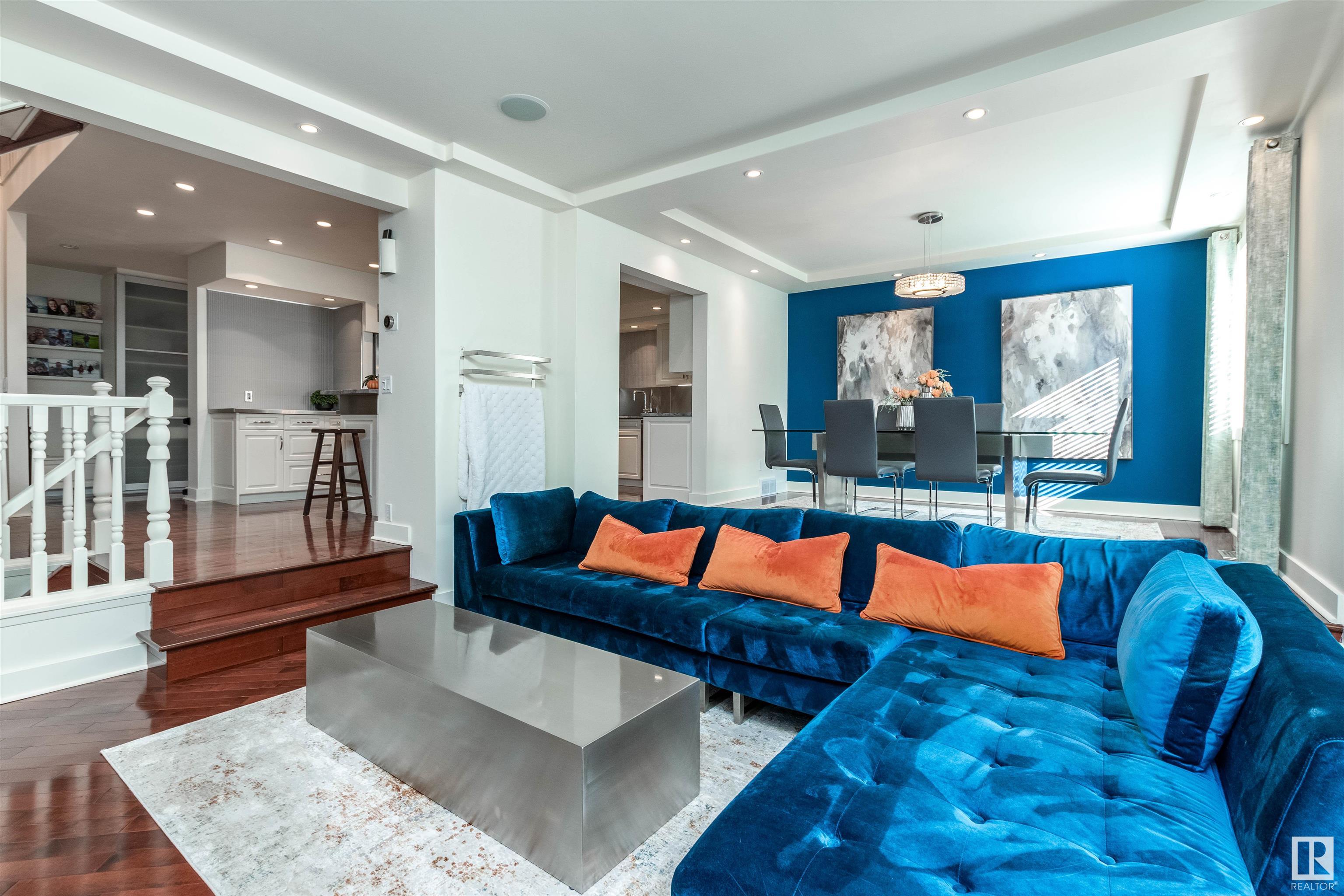 611 WOODBRIDGE Way