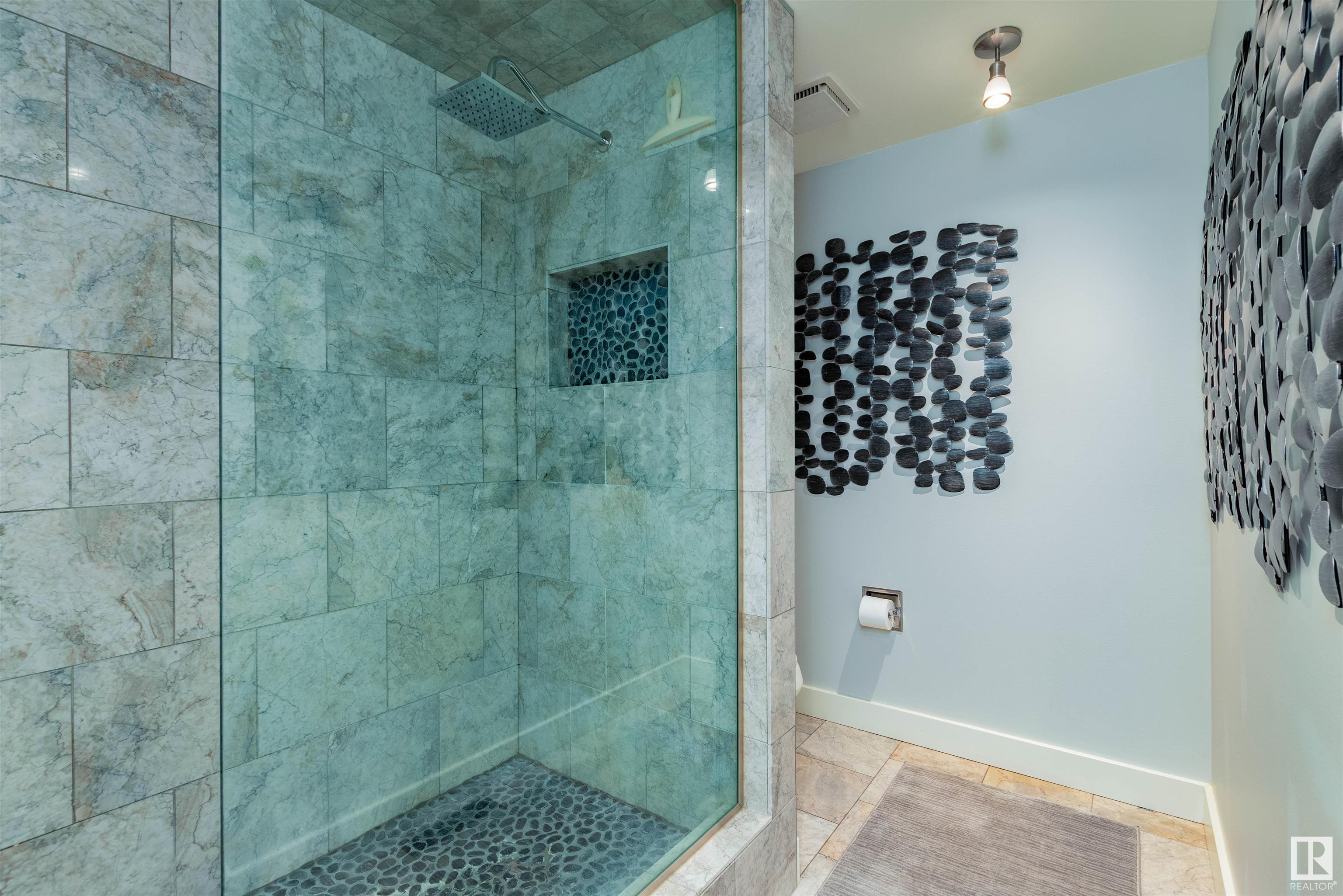 611 WOODBRIDGE Way