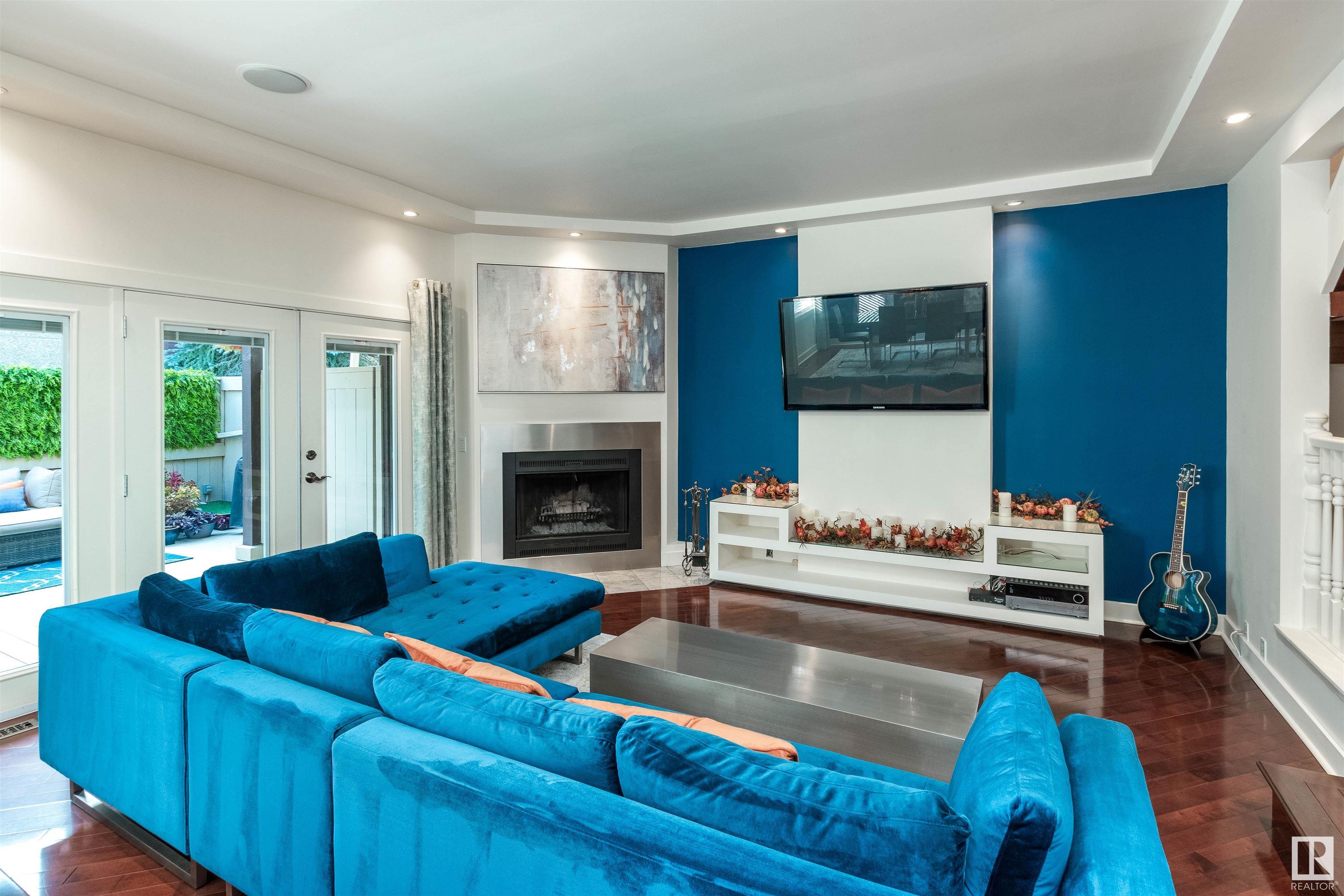 611 WOODBRIDGE Way