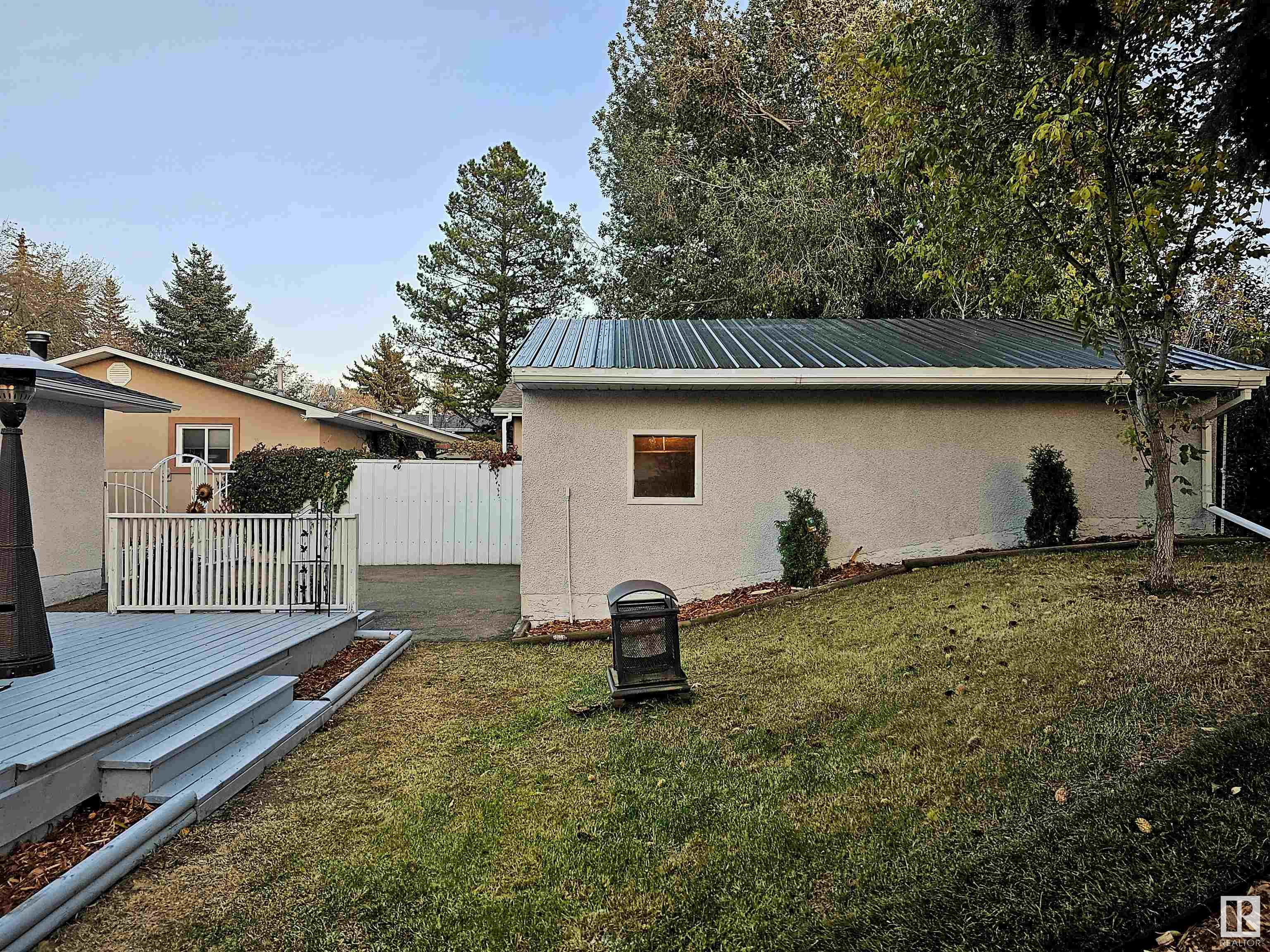 65 GLENHAVEN Crescent
