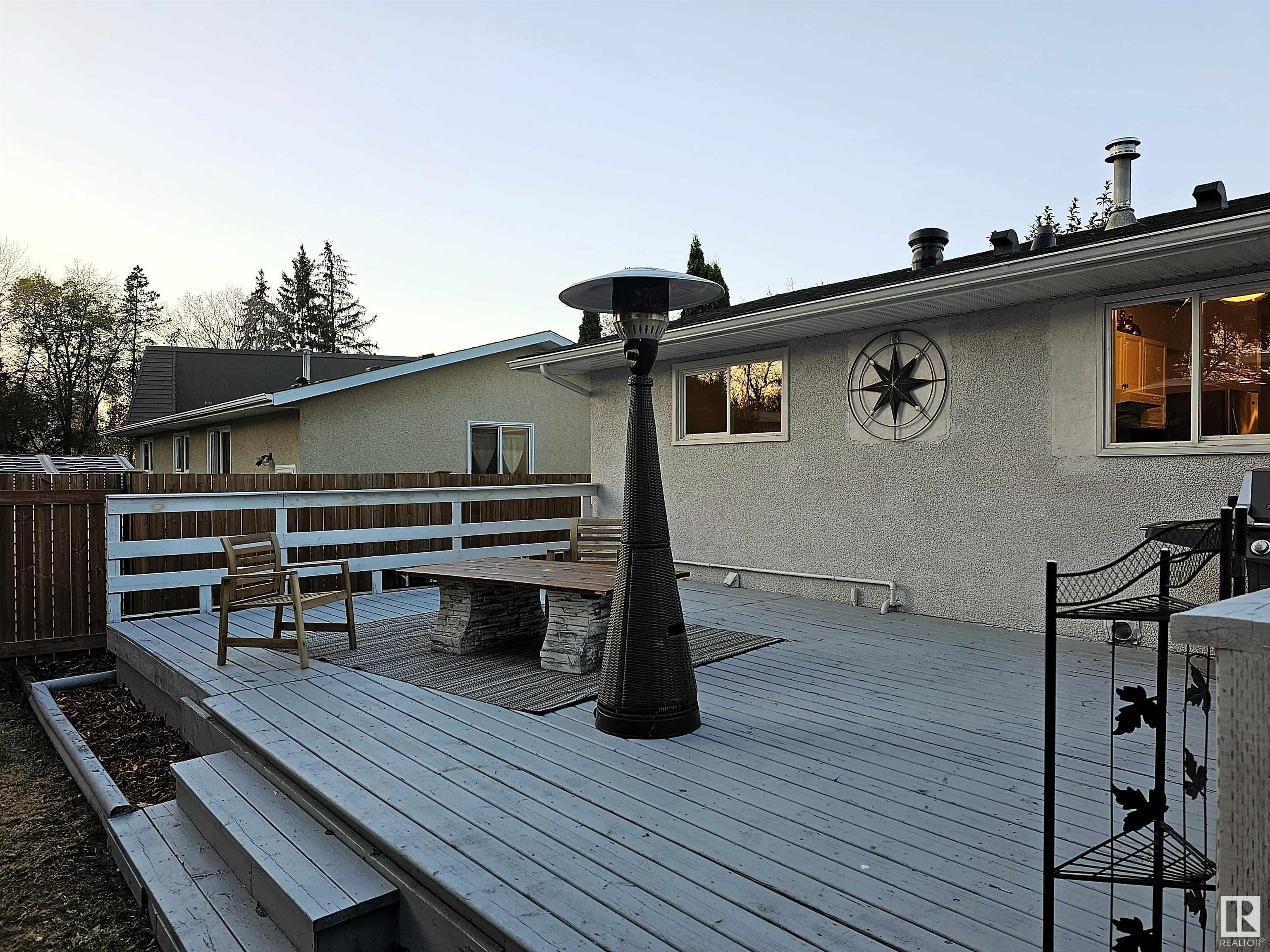 65 GLENHAVEN Crescent